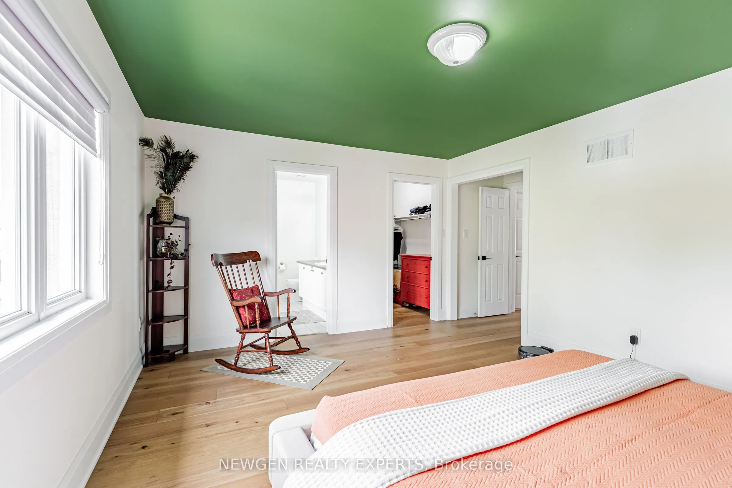 295 Petticoat Road