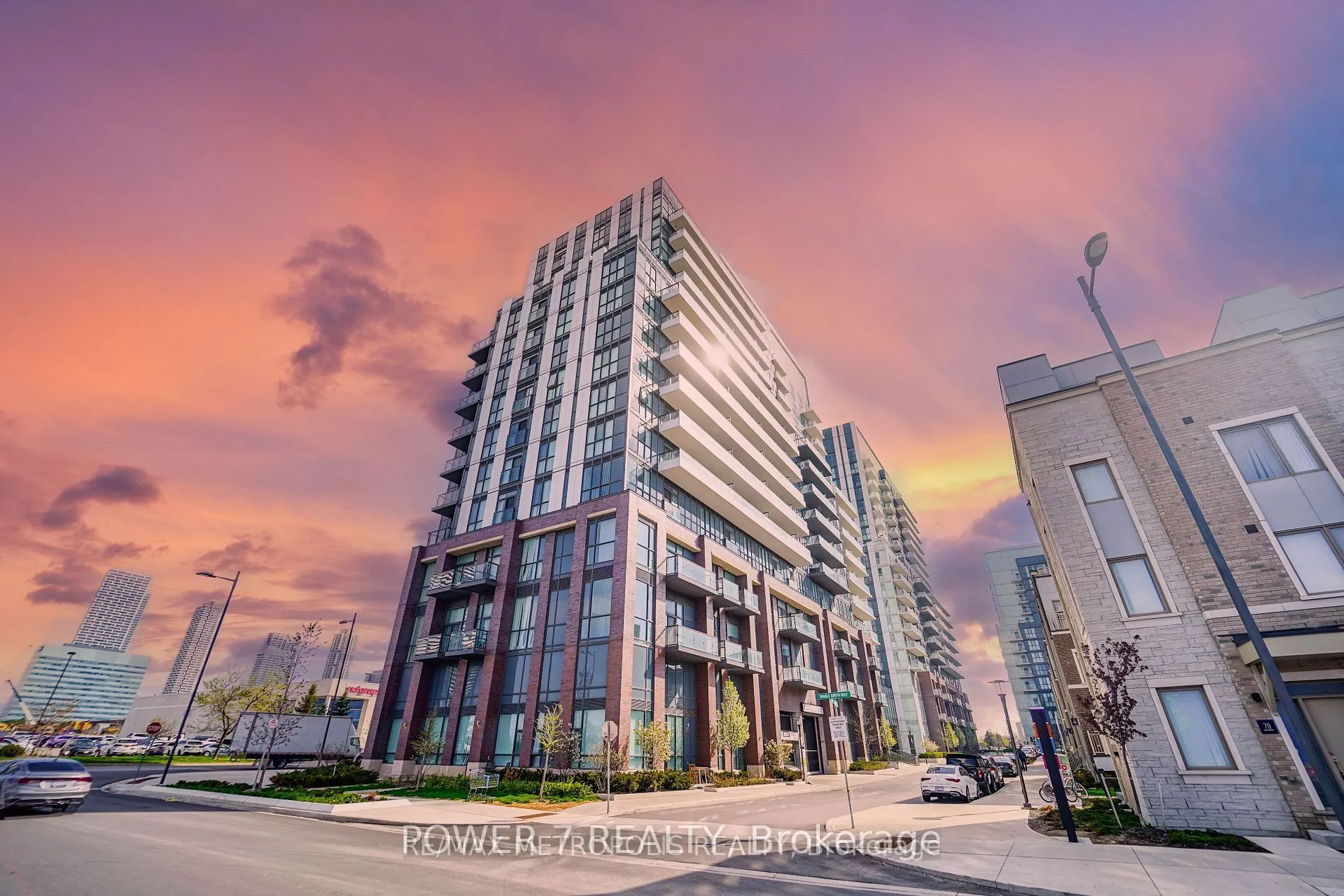 10 Honeycrisp Crescent, #1801
