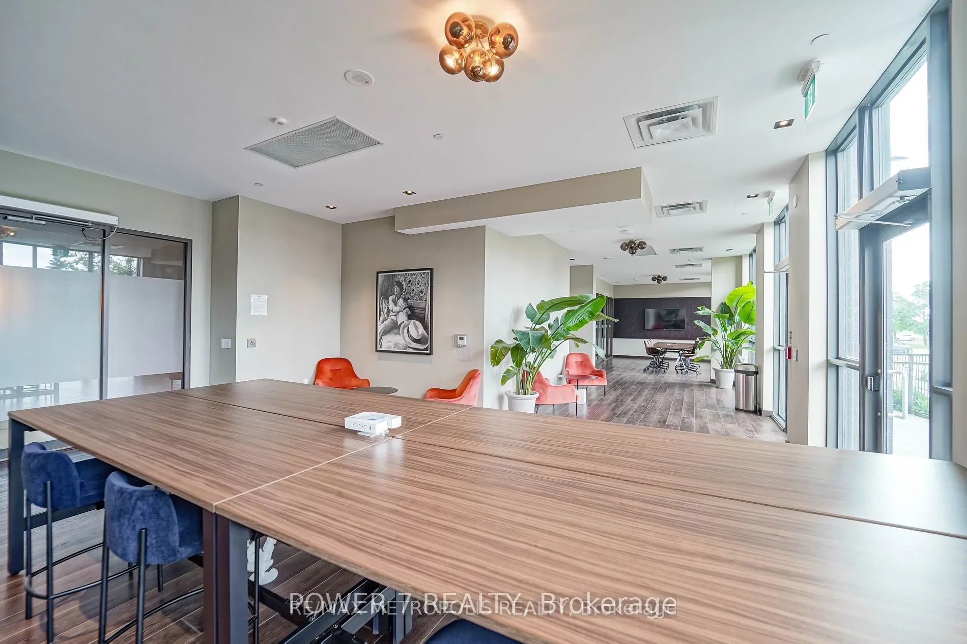 10 Honeycrisp Crescent, #1801
