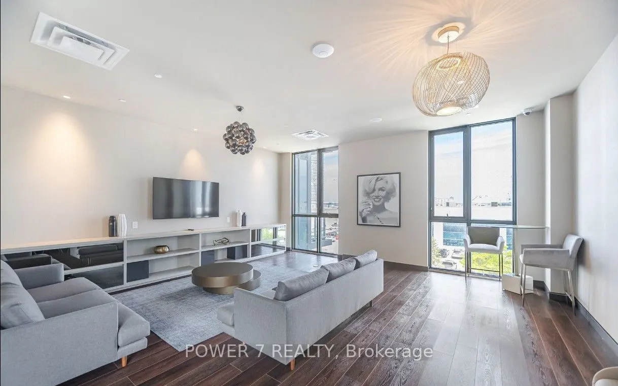 10 Honeycrisp Crescent, #1801