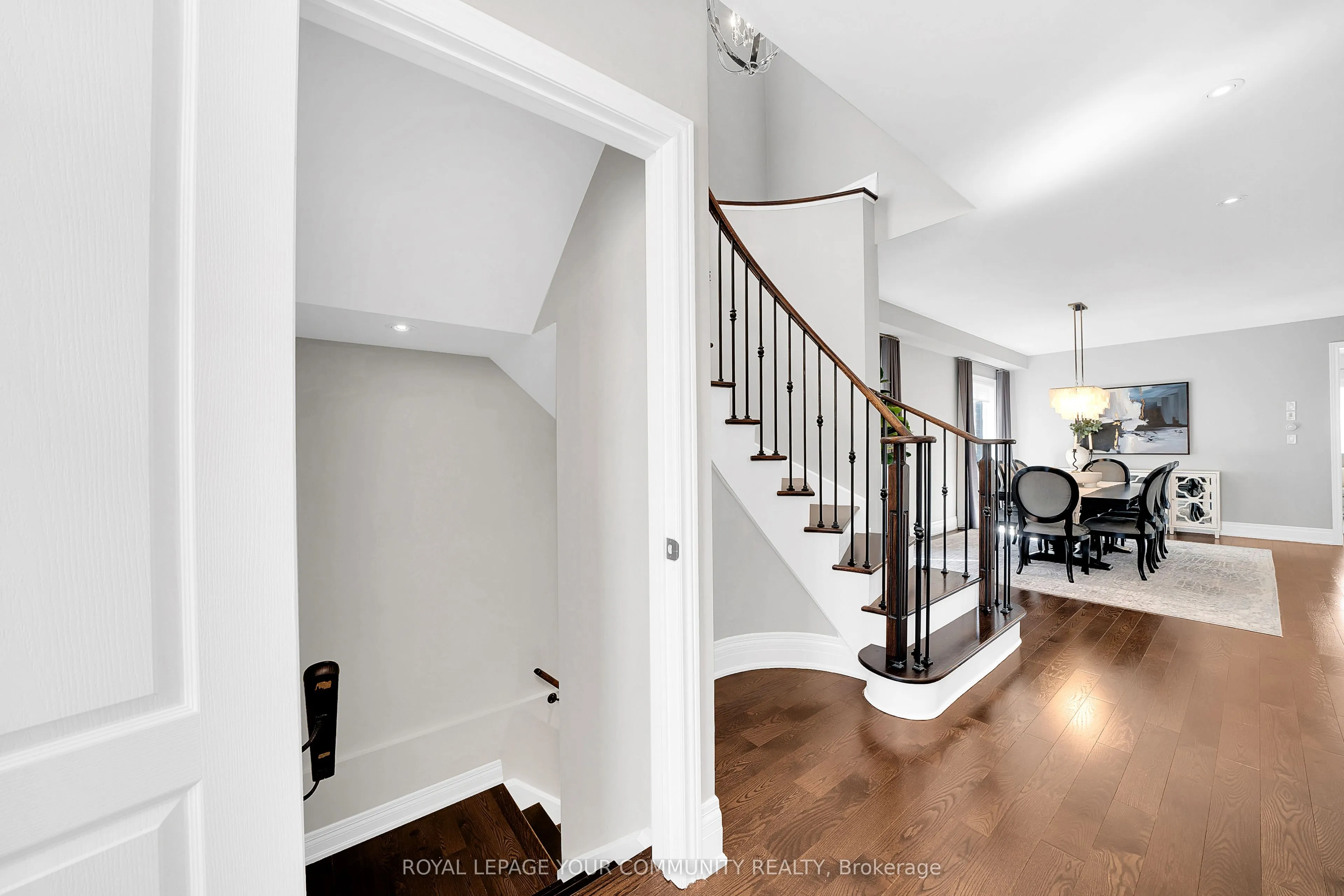 306 West Lawn Crescent