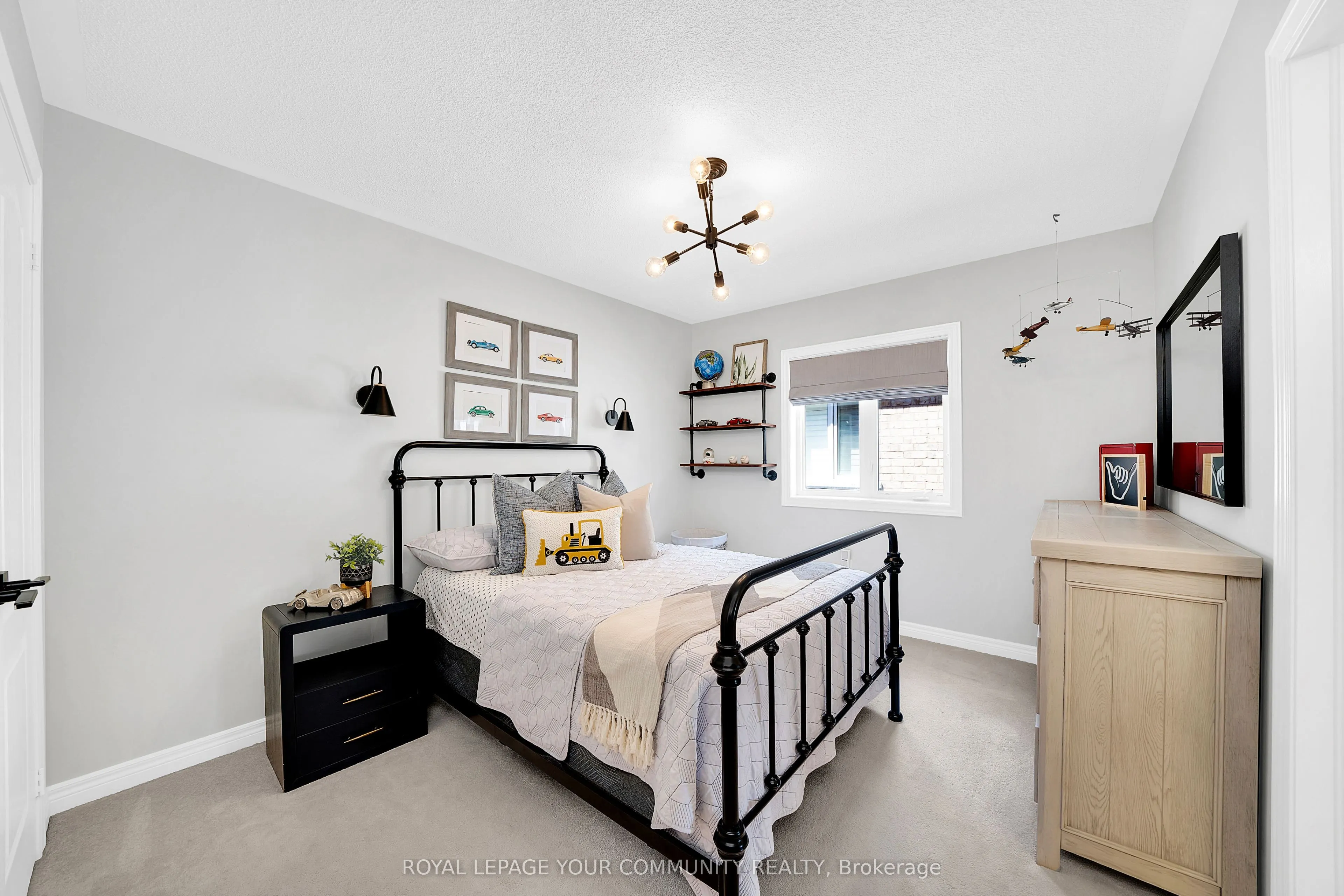 306 West Lawn Crescent