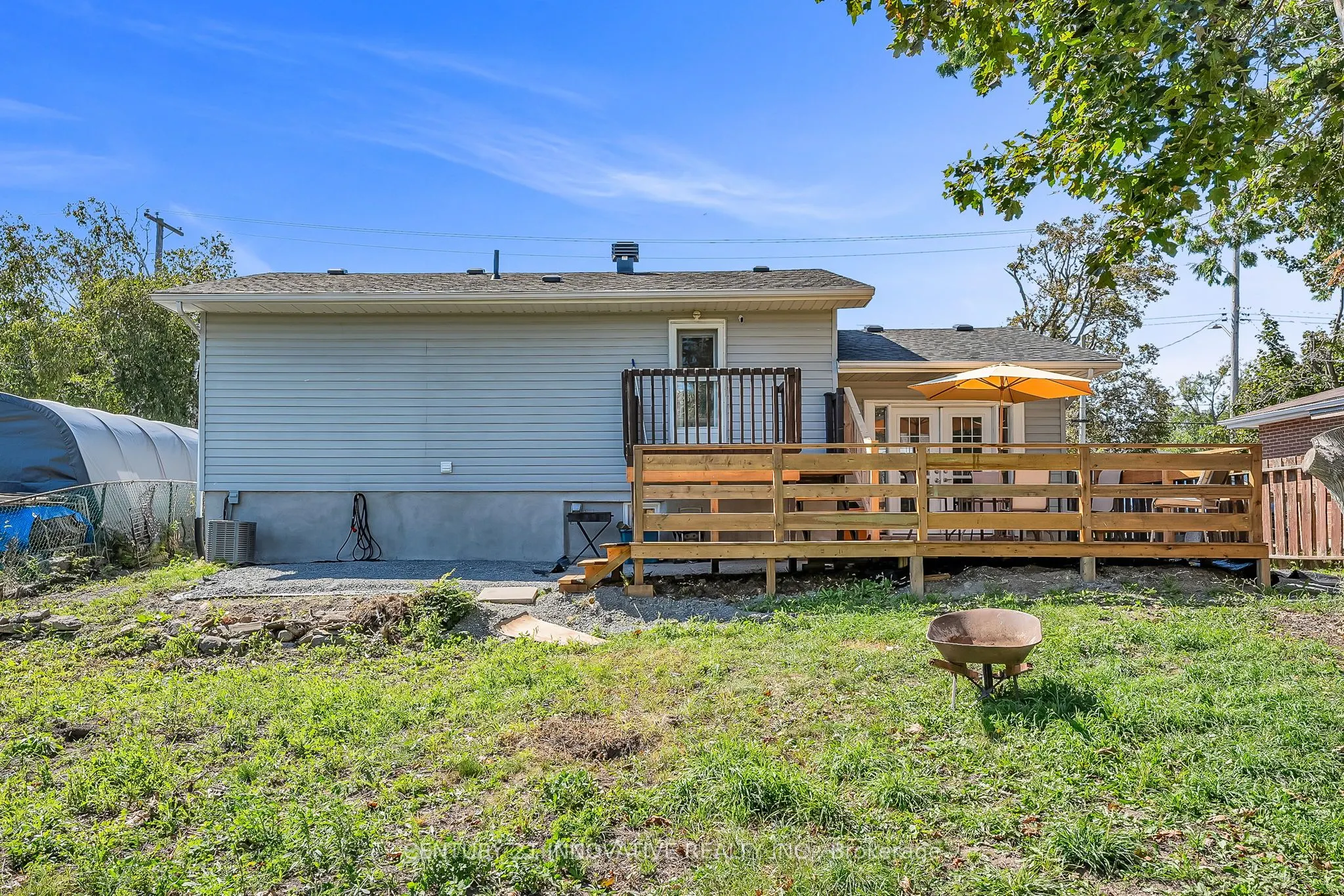 612 Simcoe Street