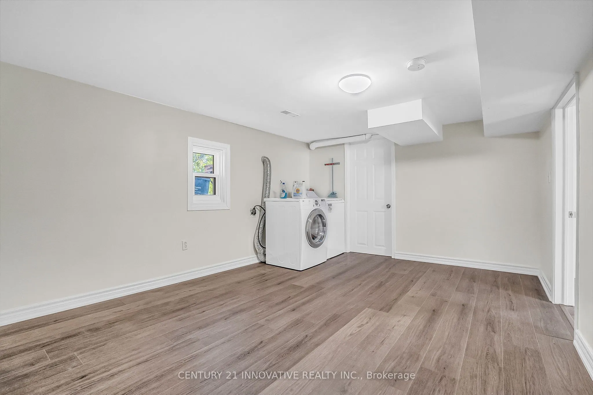 612 Simcoe Street