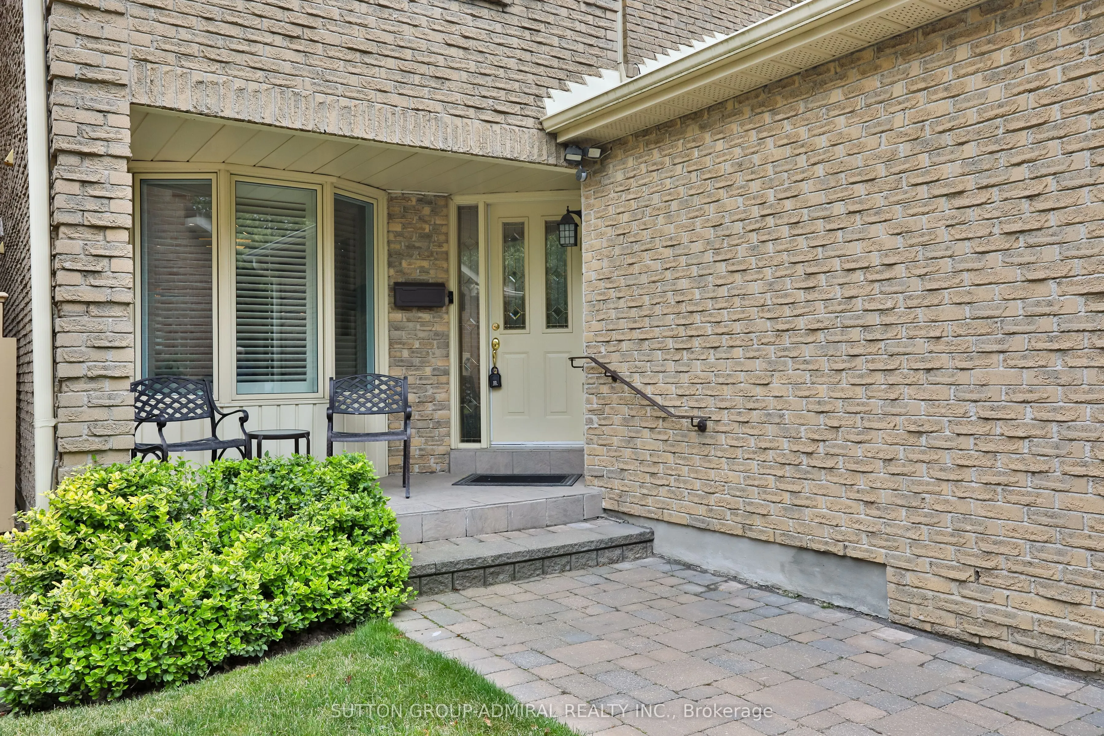 135 Heatherton Way