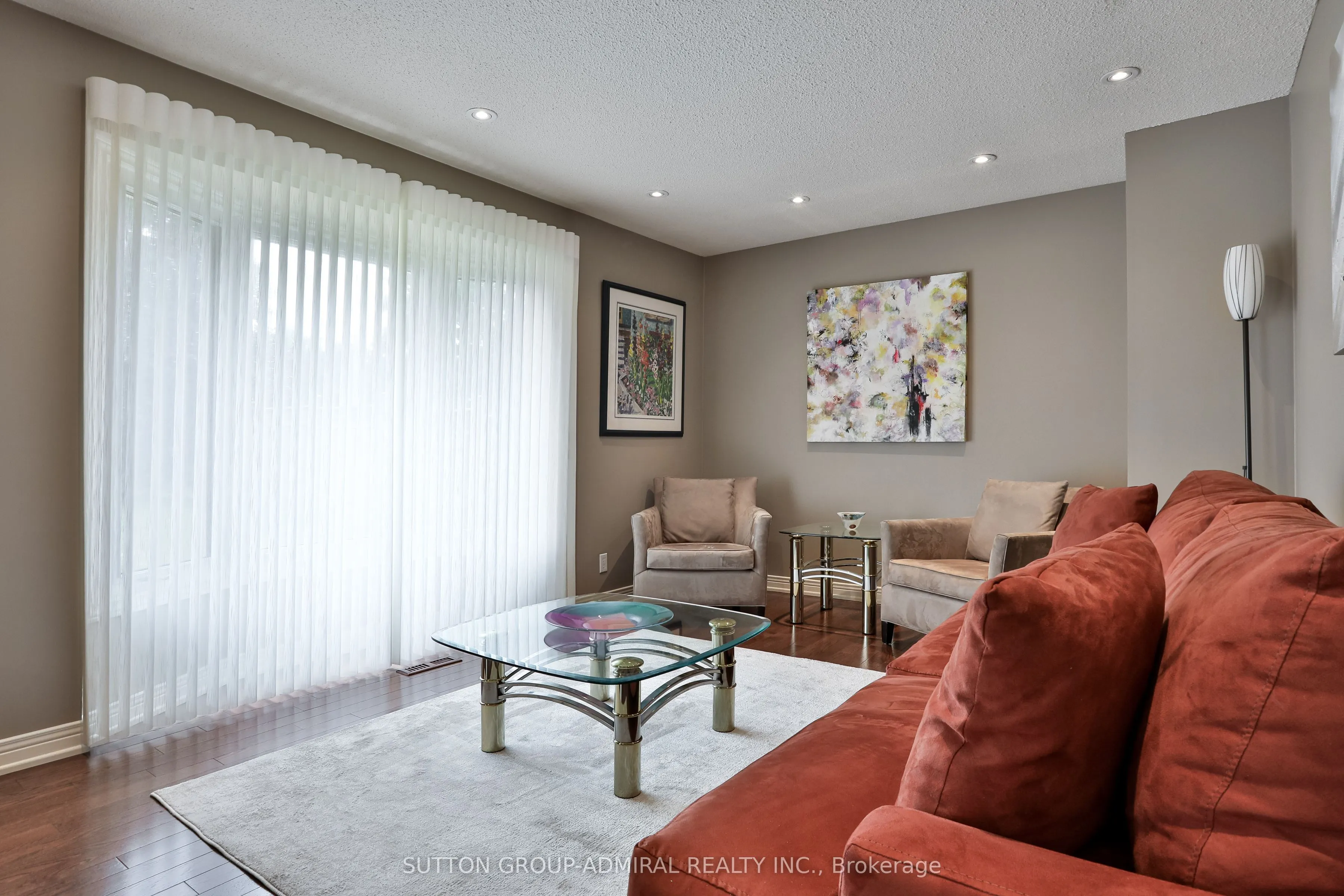 135 Heatherton Way