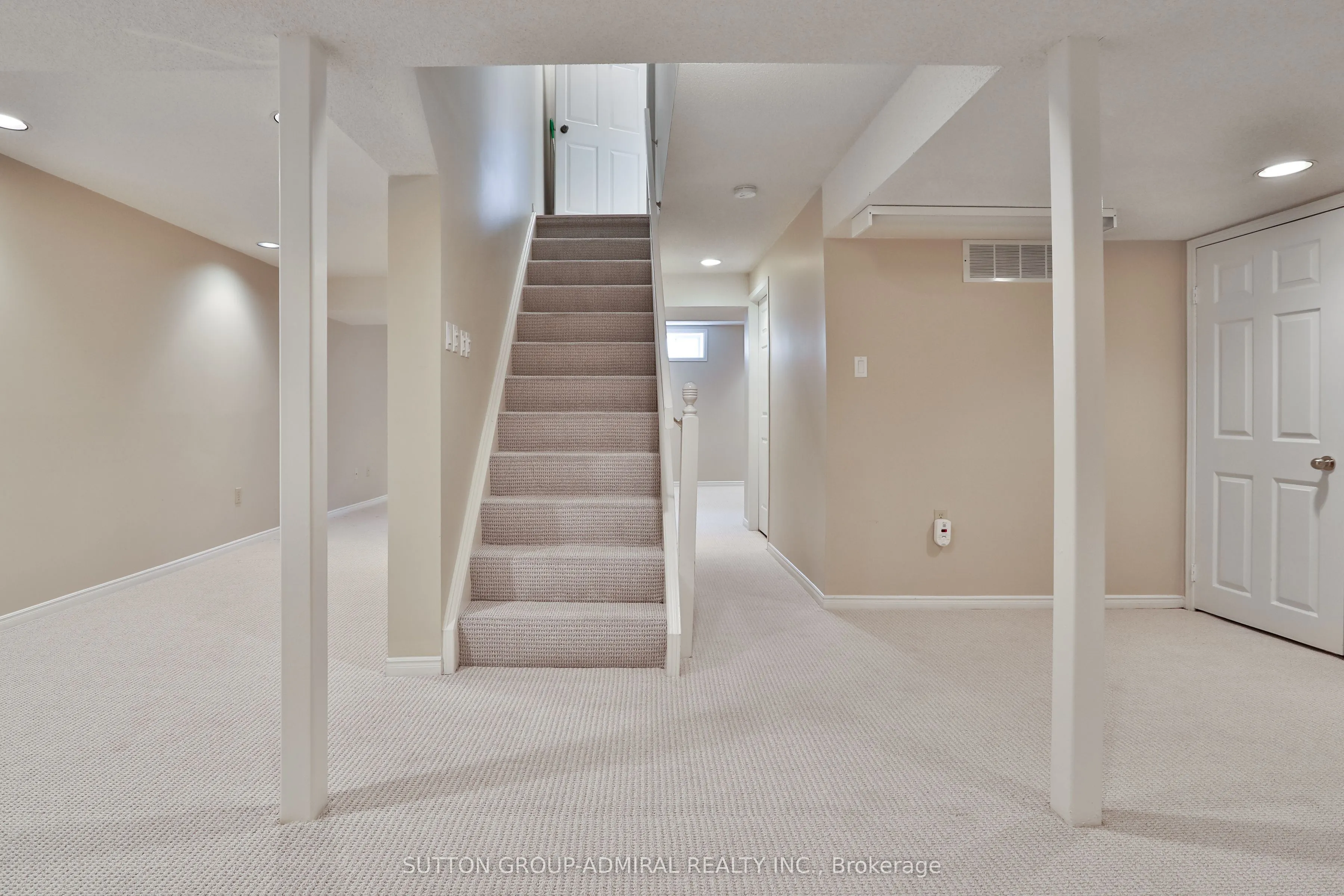 135 Heatherton Way