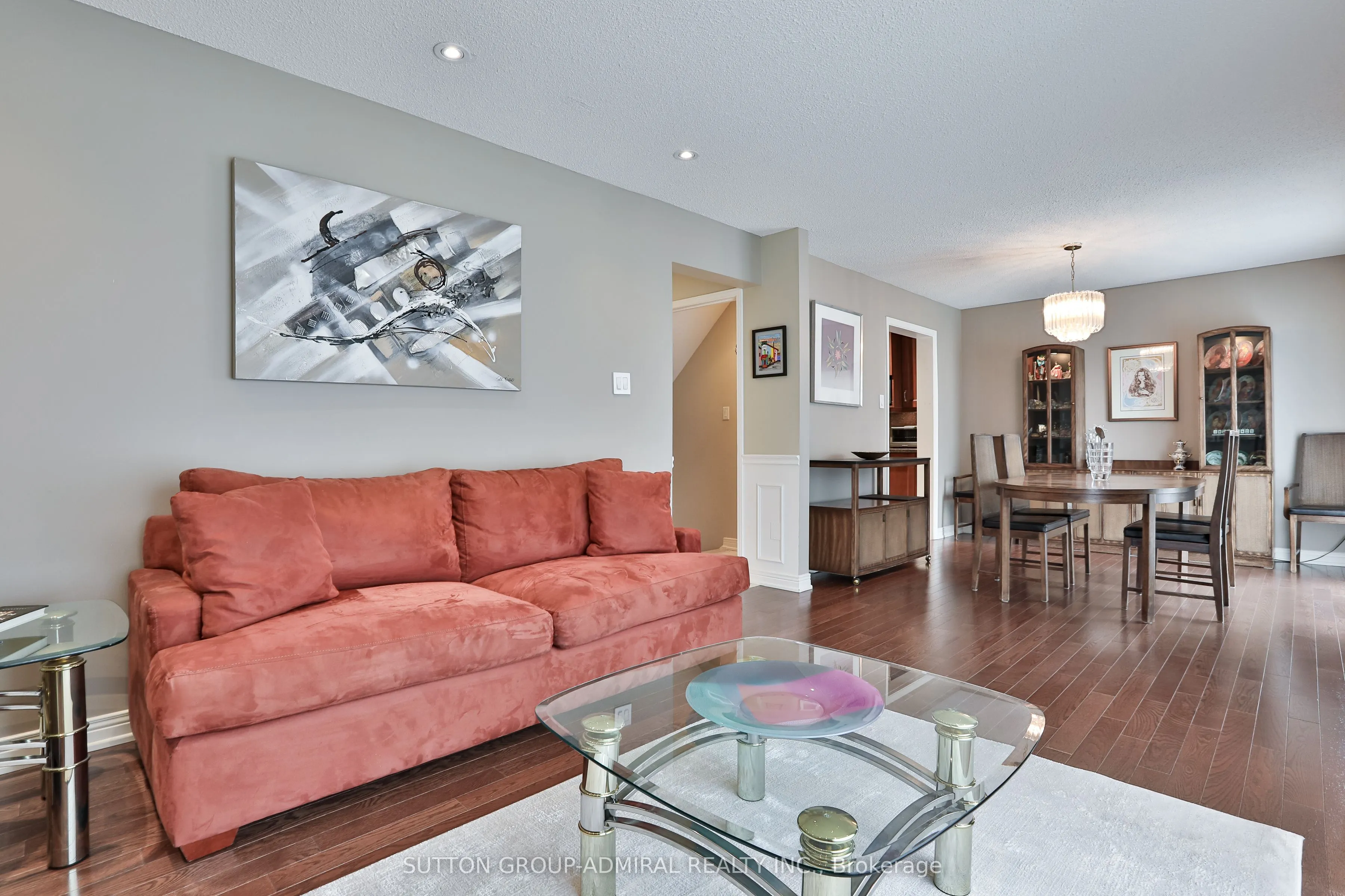 135 Heatherton Way
