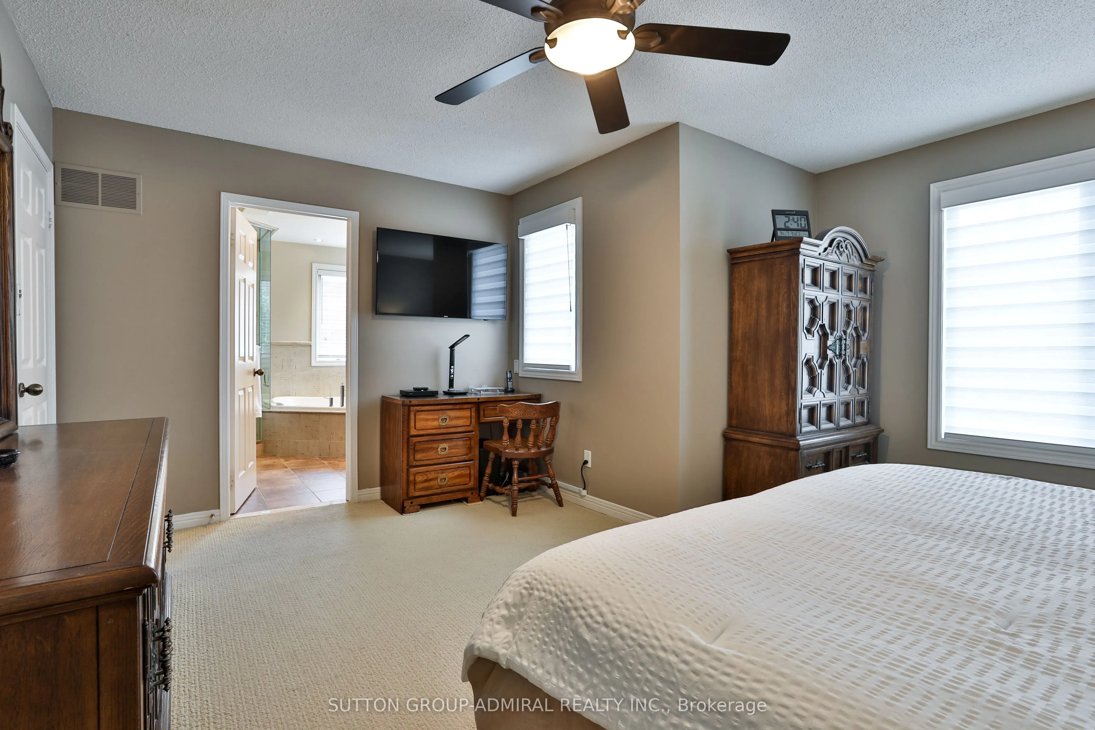 135 Heatherton Way