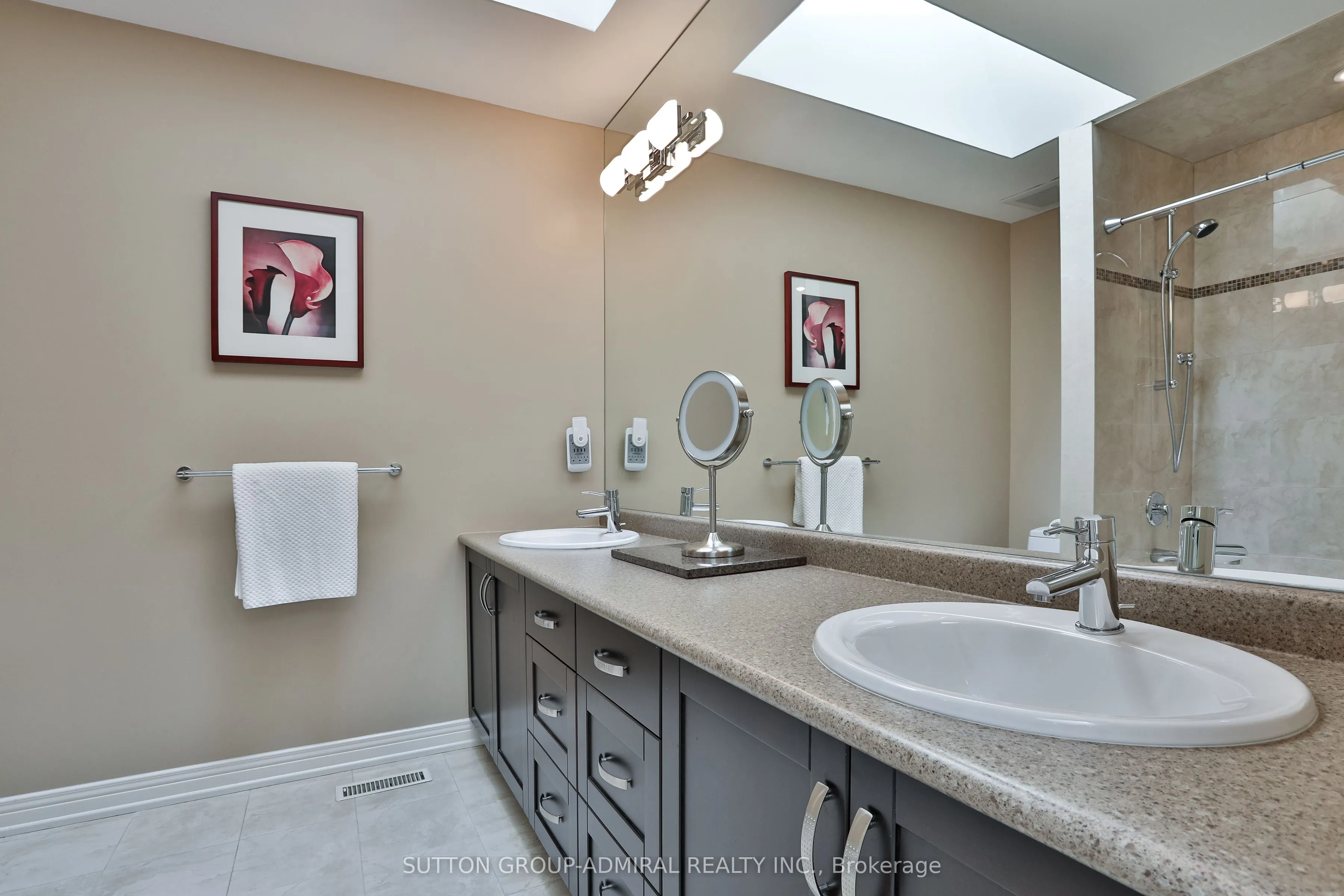 135 Heatherton Way