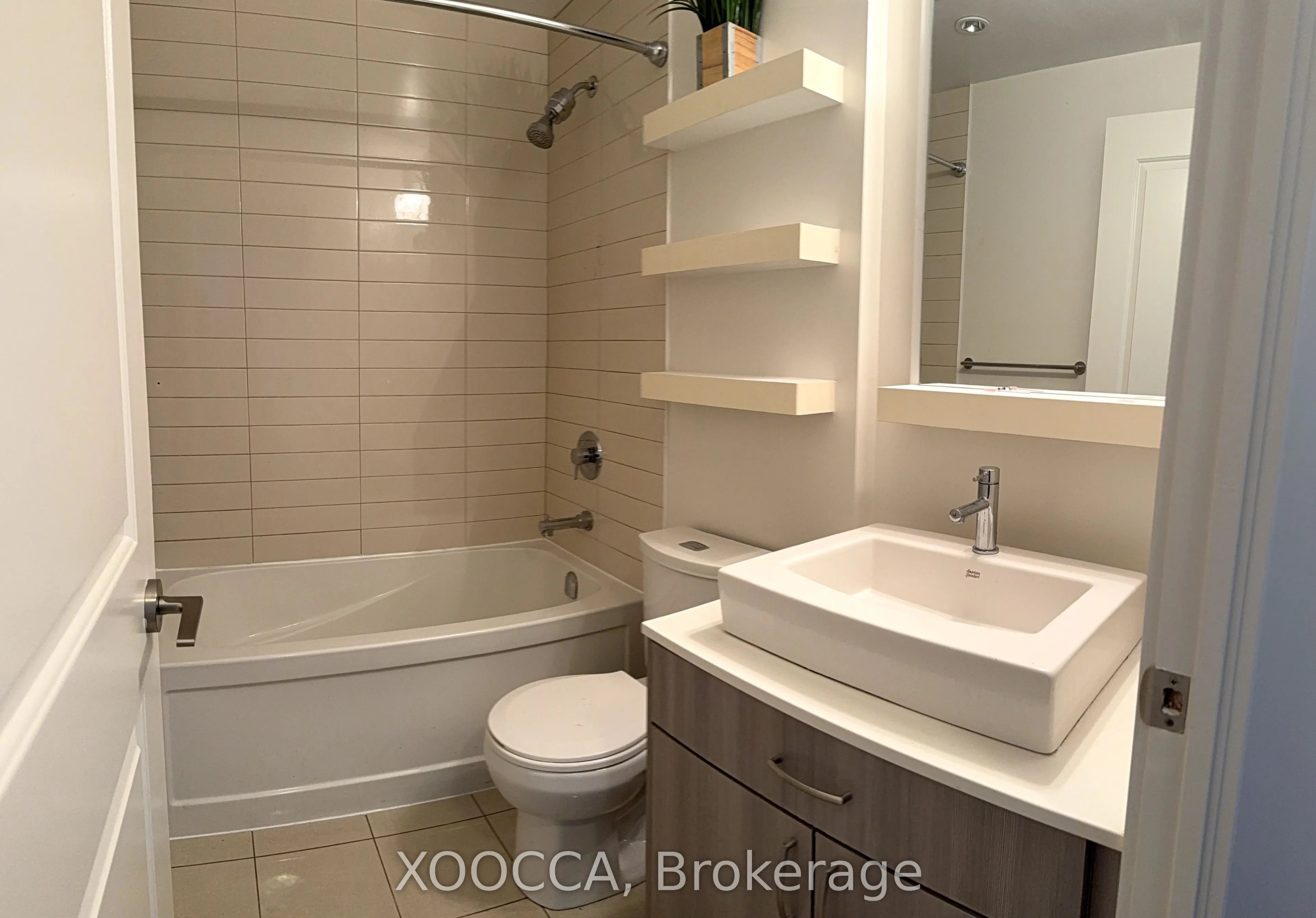 9201 Yonge Street, #NW701