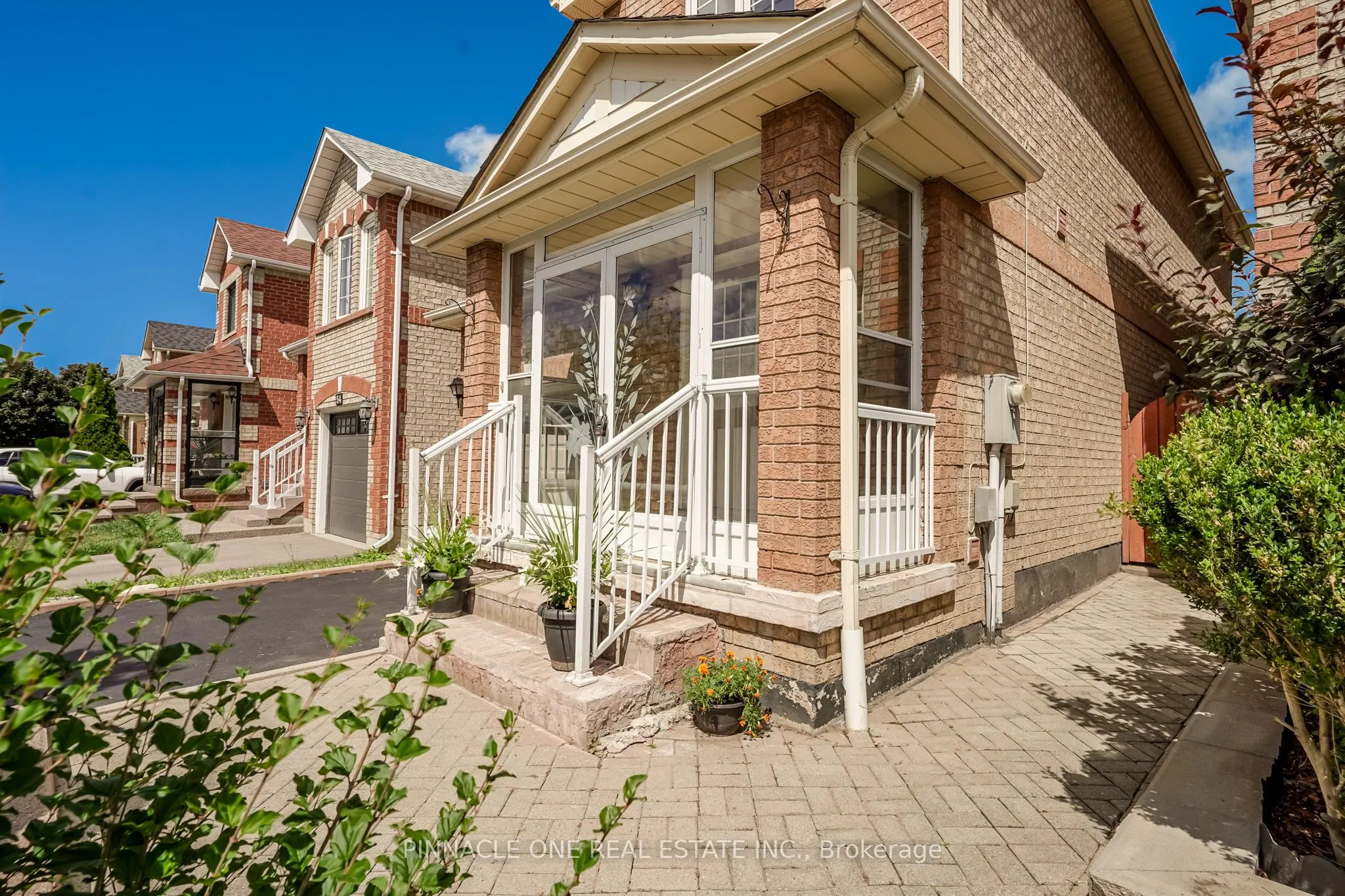 52 Vogue Street