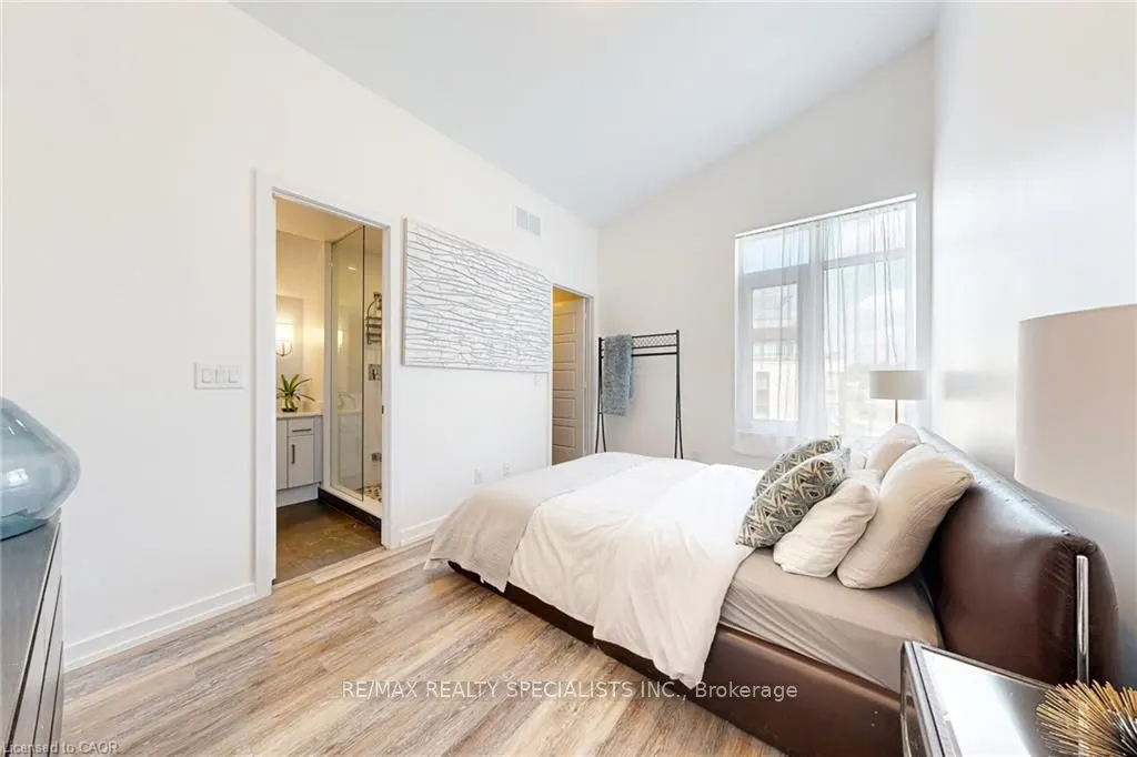 233 Broward Way, #10