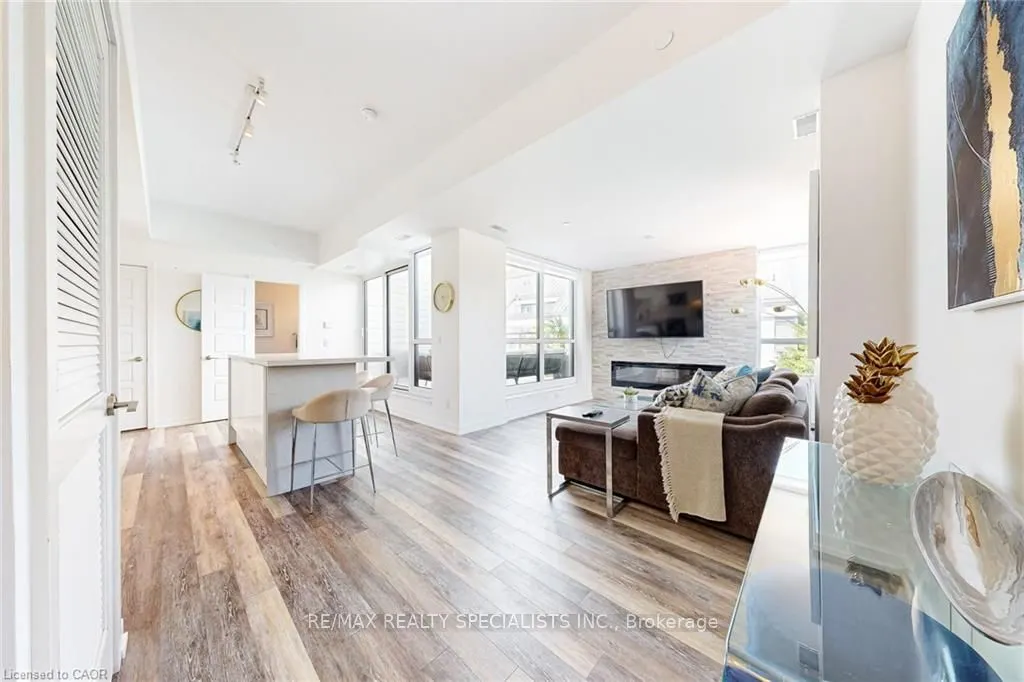 233 Broward Way, #10