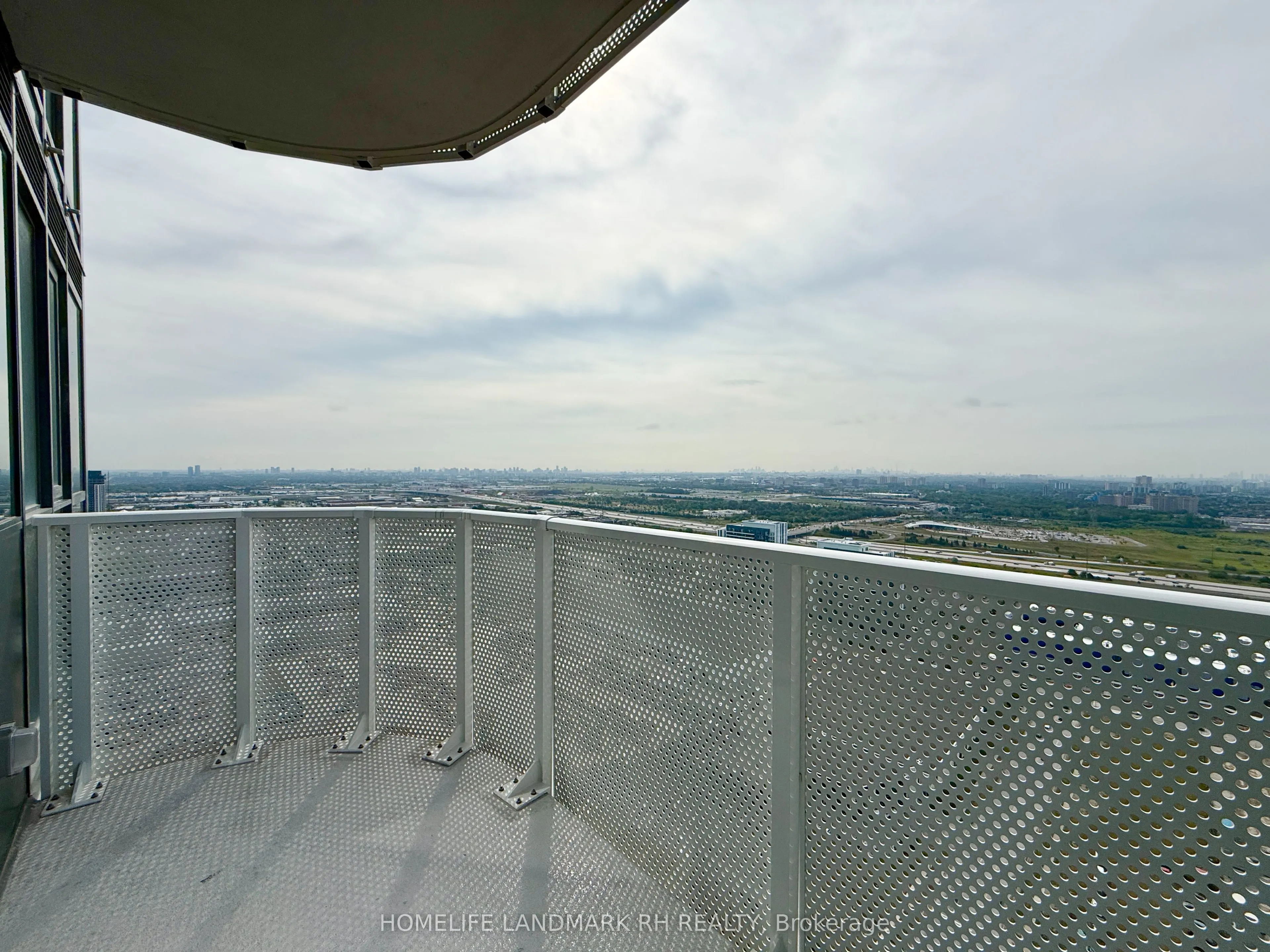 28 Interchange Way, #4110