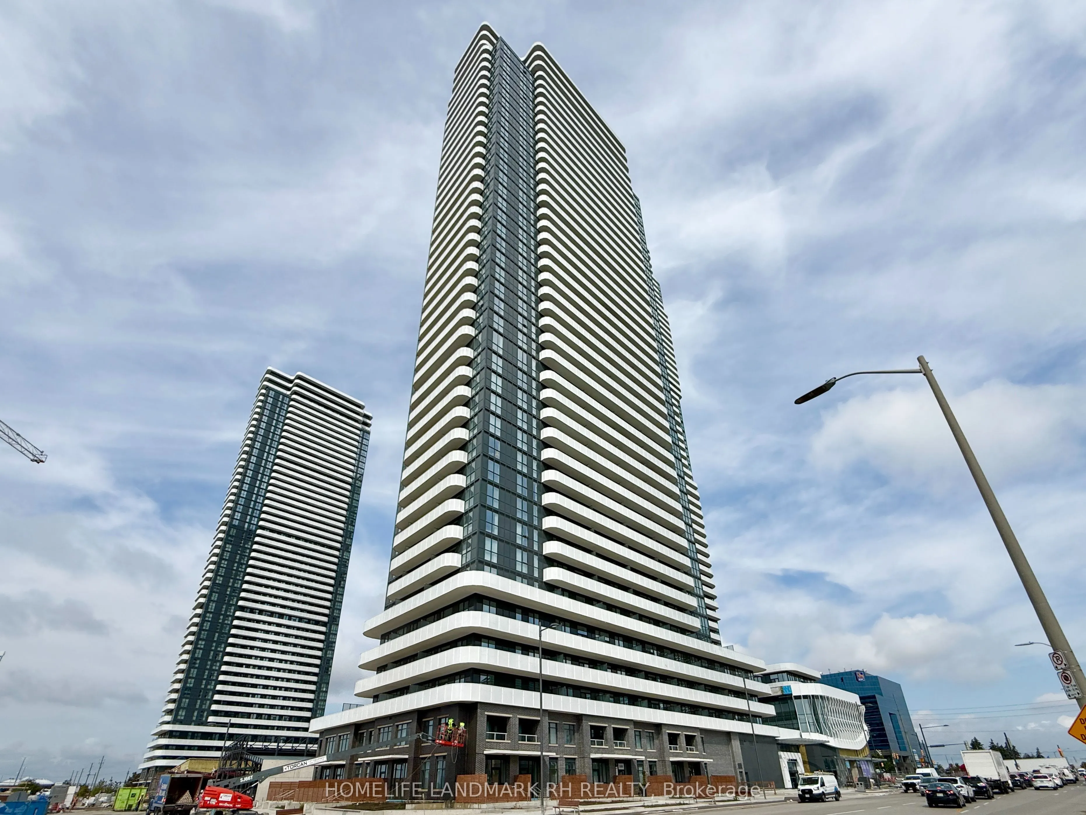 28 Interchange Way, #4110