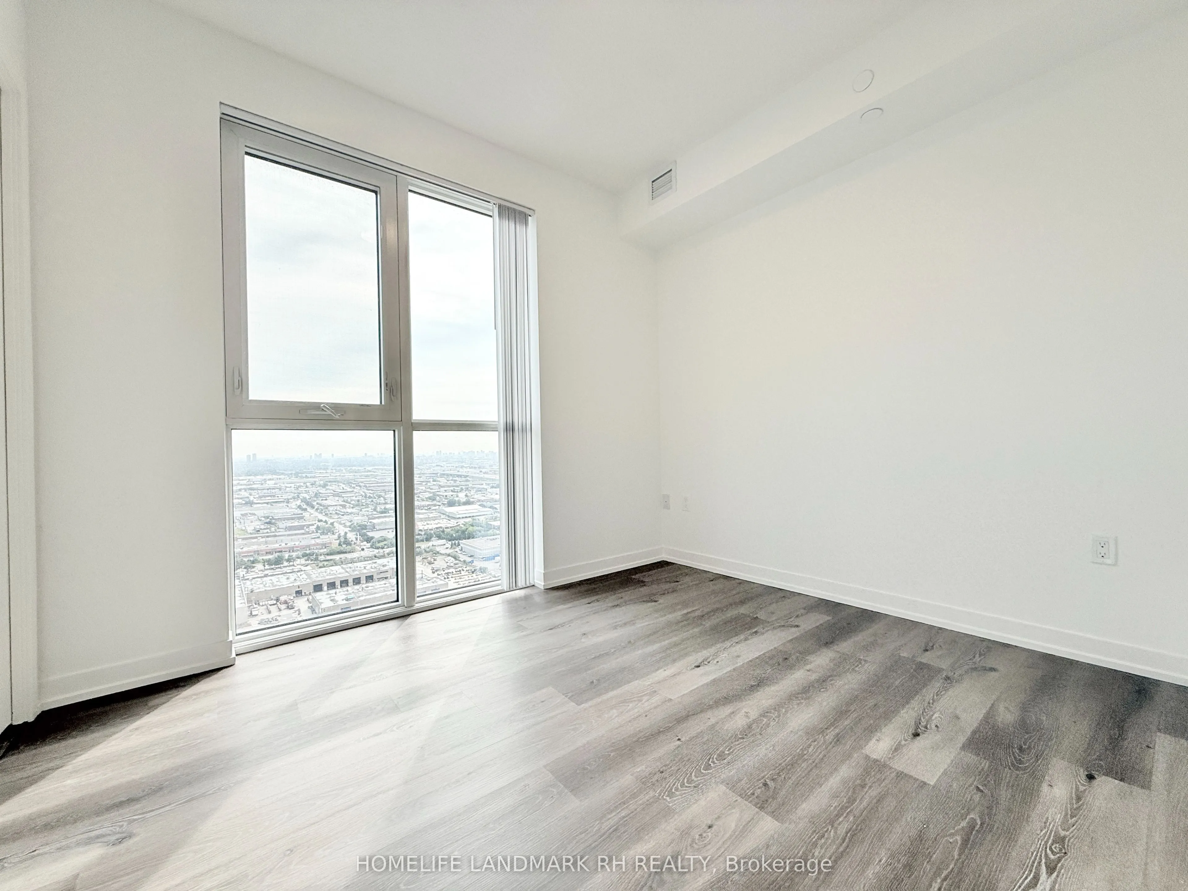 28 Interchange Way, #4110