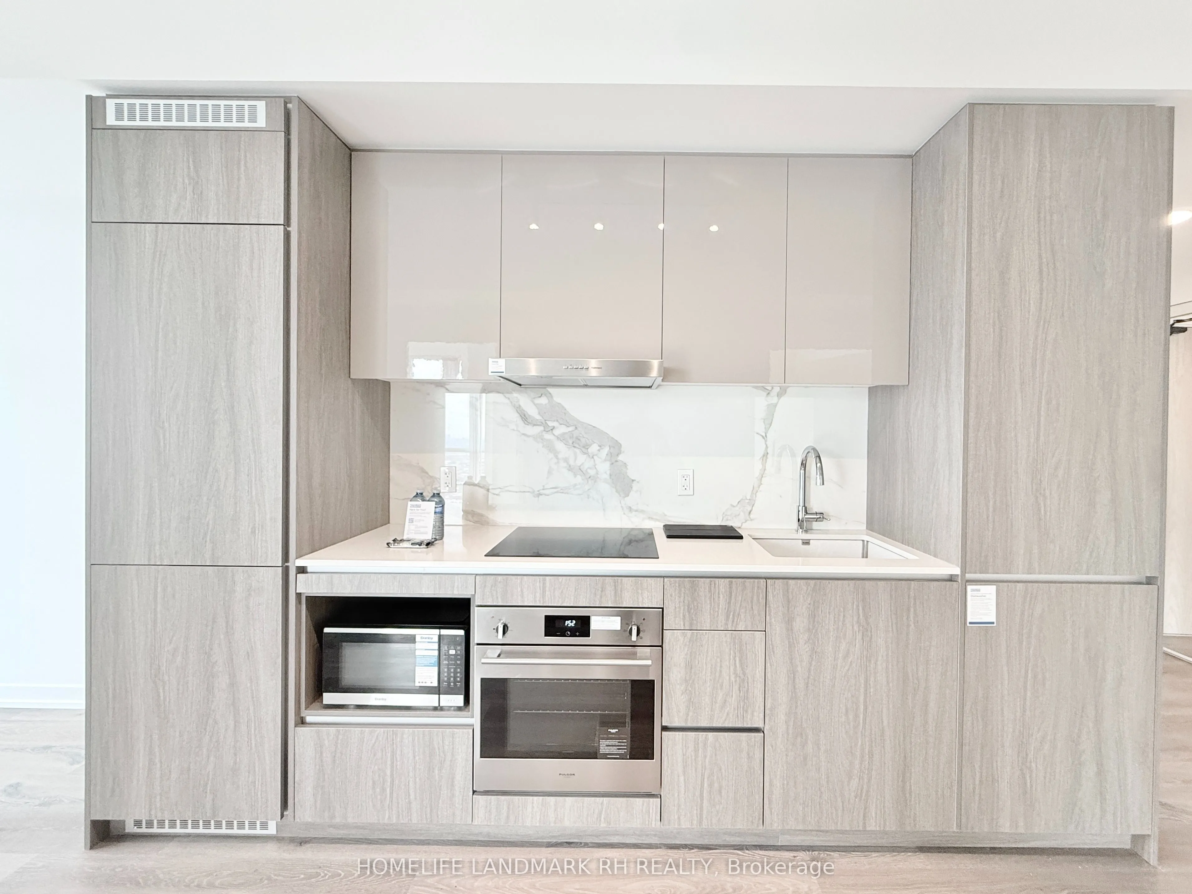 28 Interchange Way, #4110