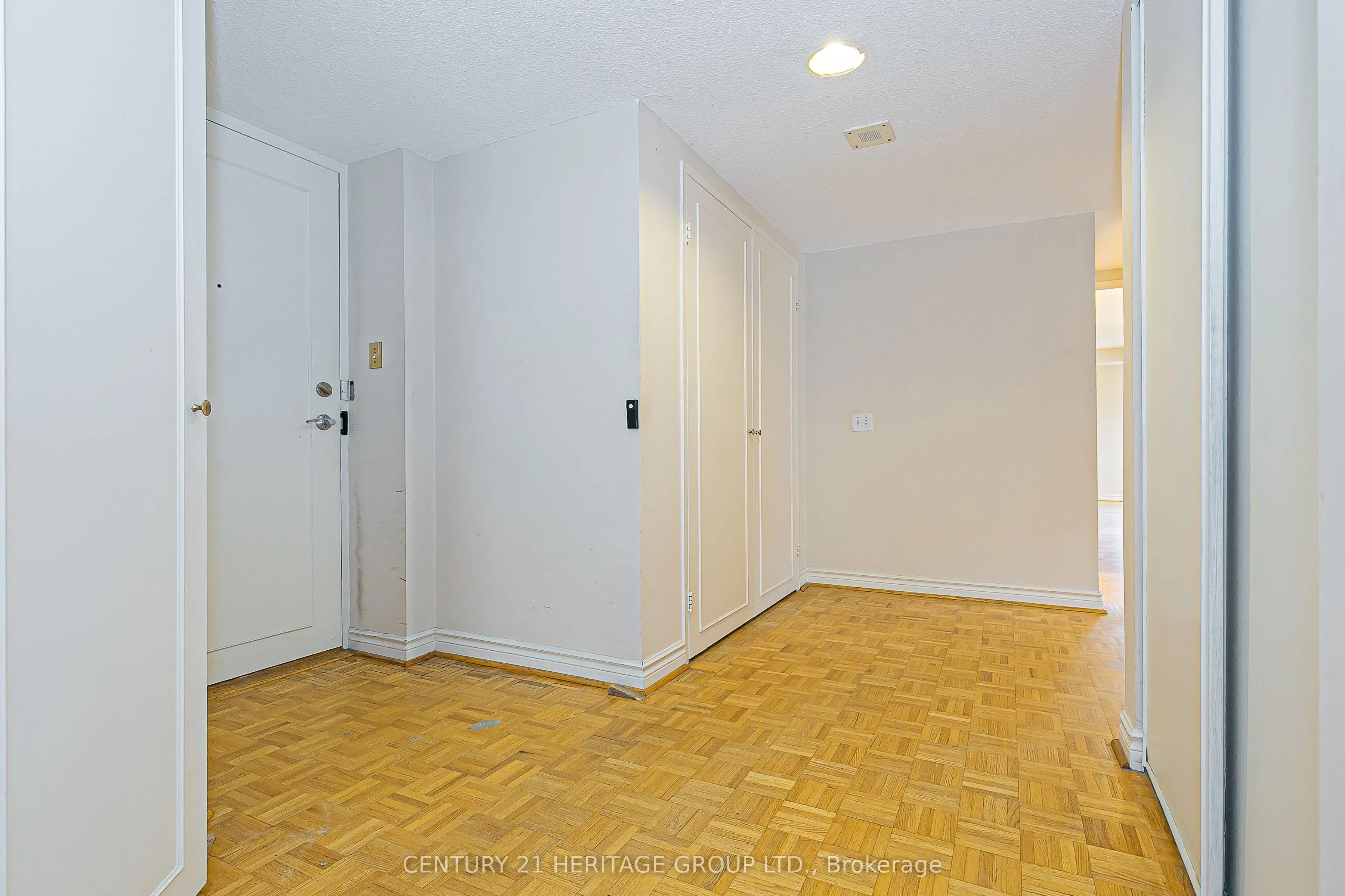 20 Baif Boulevard, #110