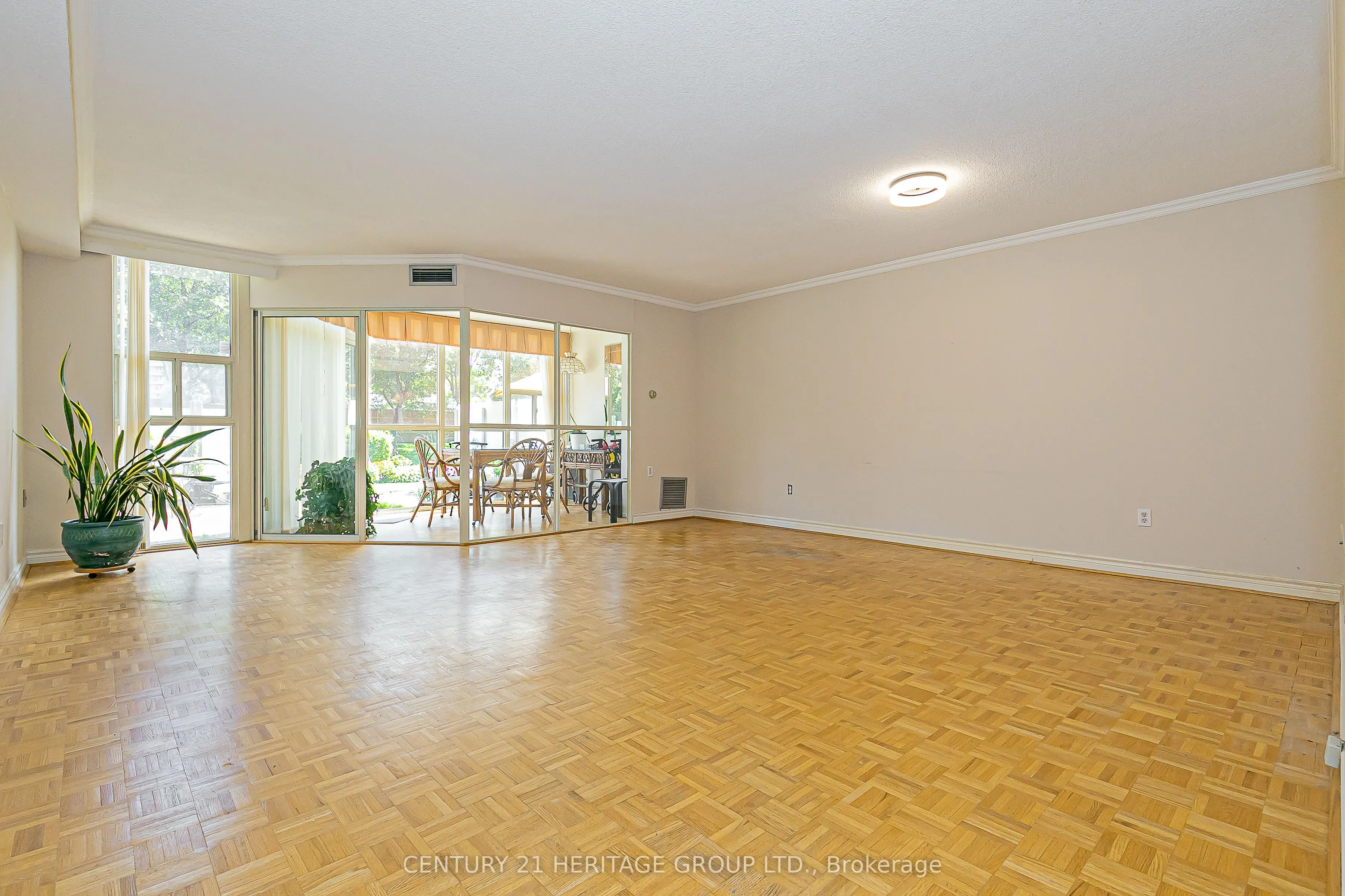 20 Baif Boulevard, #110