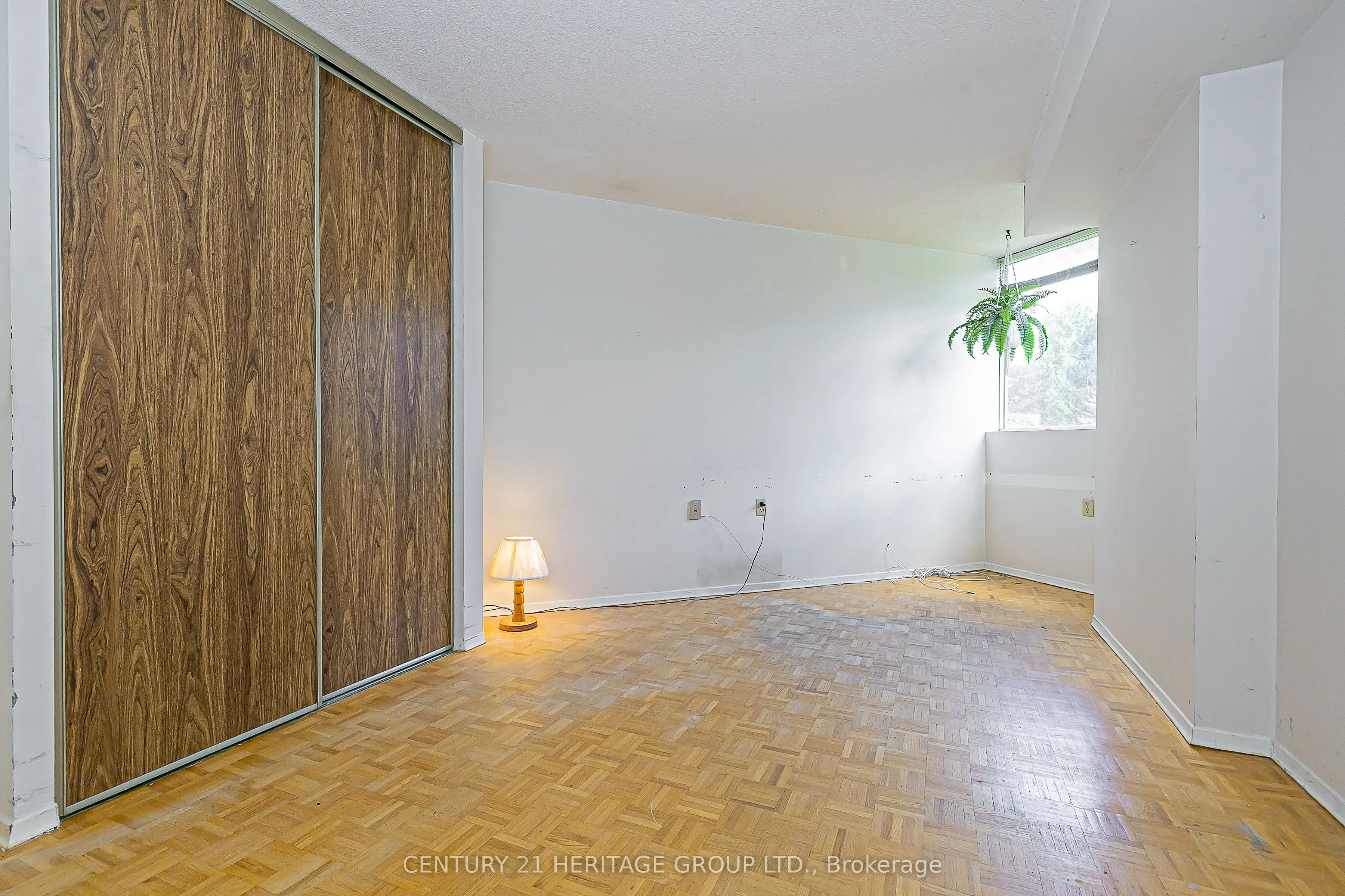 20 Baif Boulevard, #110