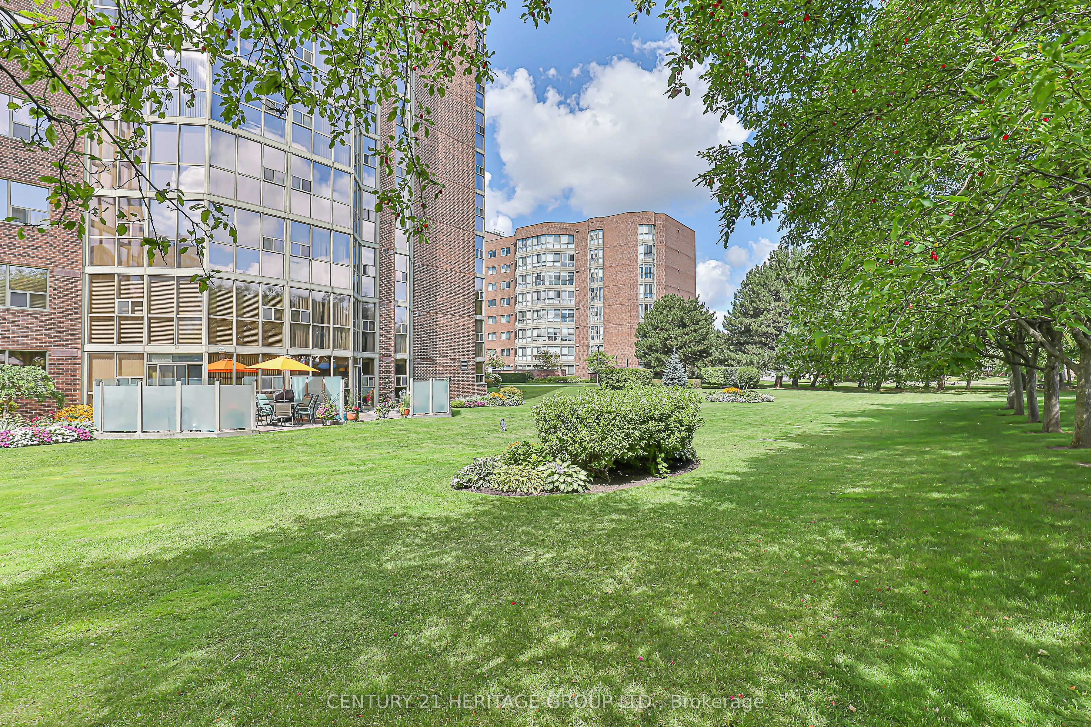 20 Baif Boulevard, #110