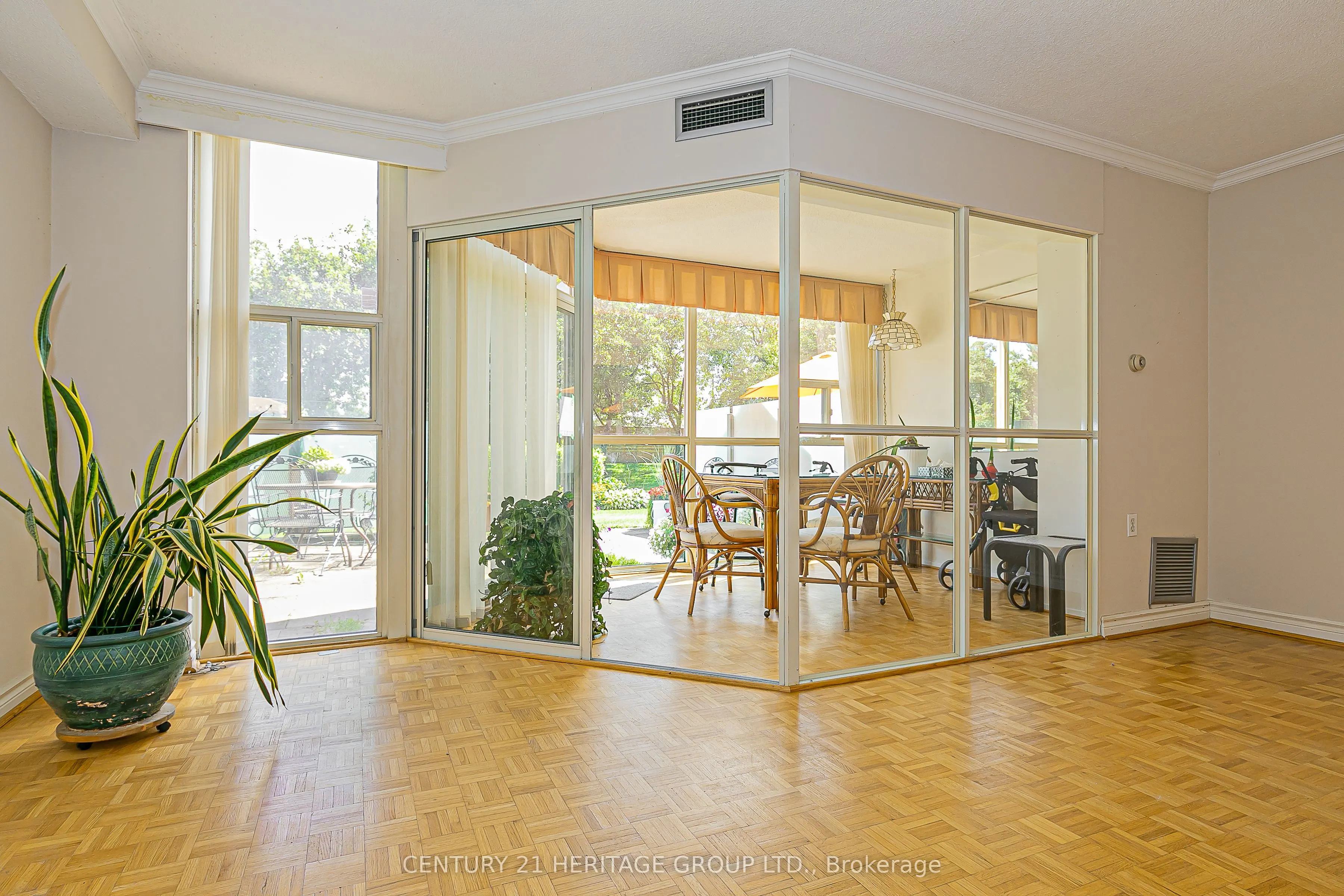 20 Baif Boulevard, #110