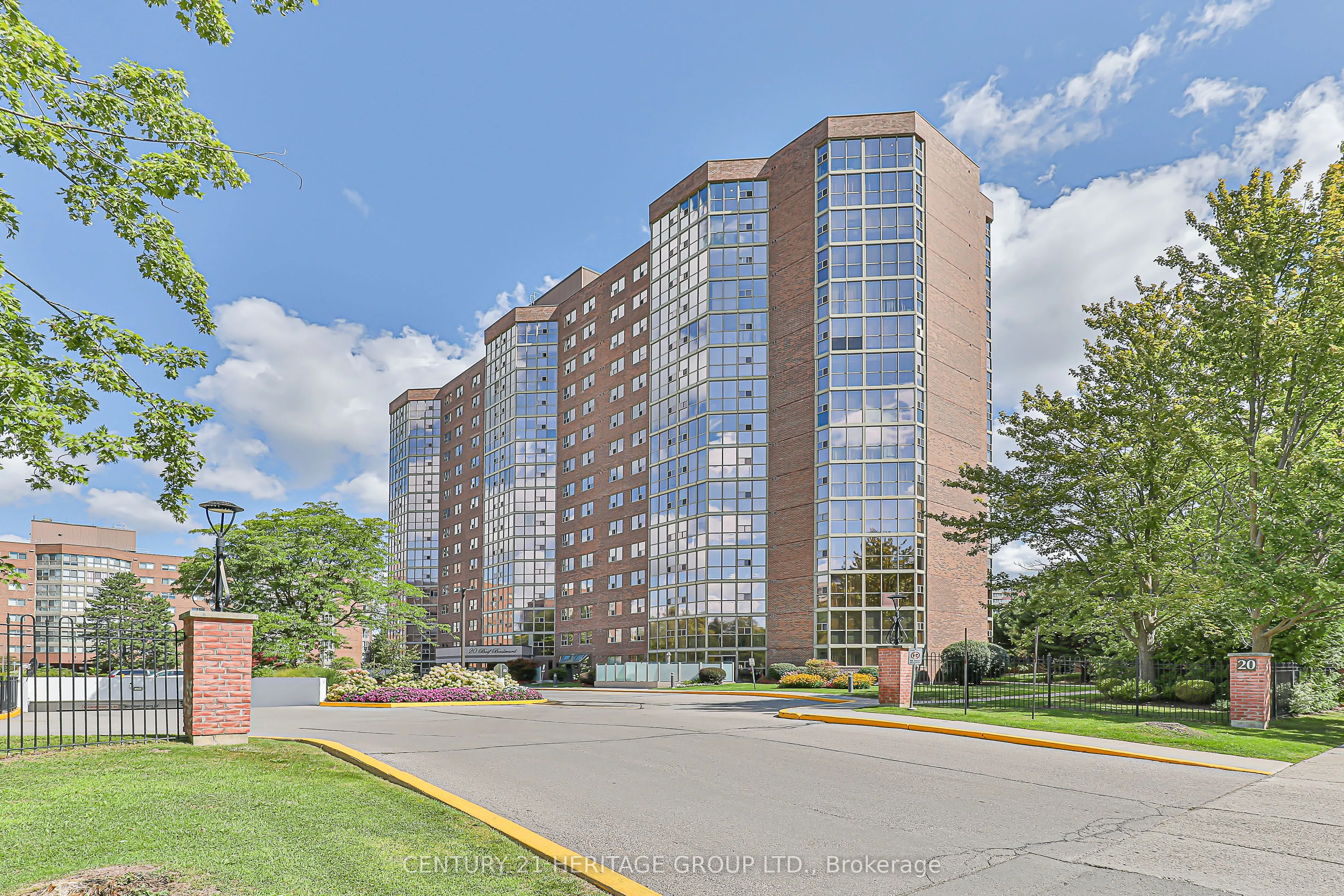 20 Baif Boulevard, #110