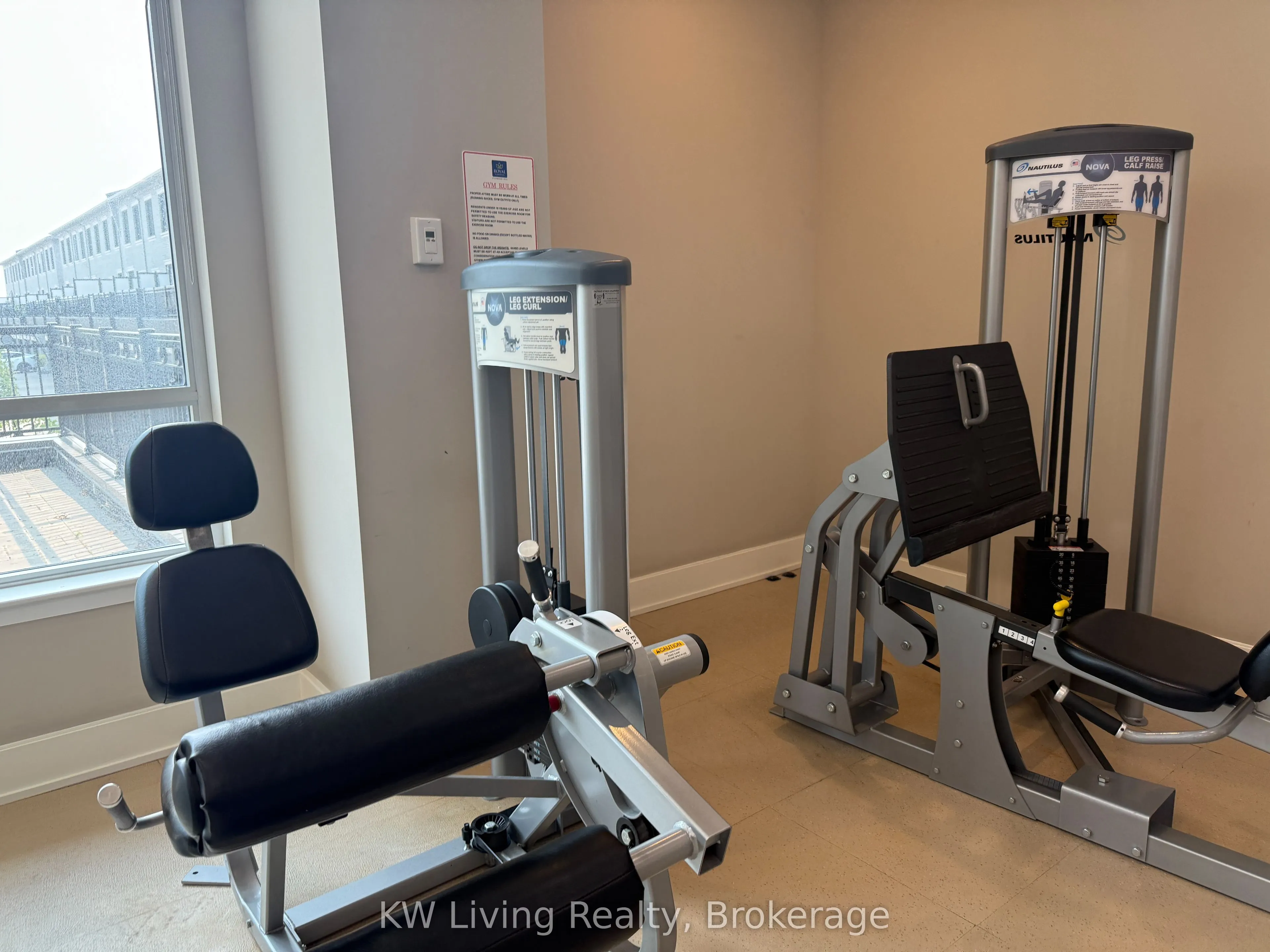 376 Highway 7 E, #926