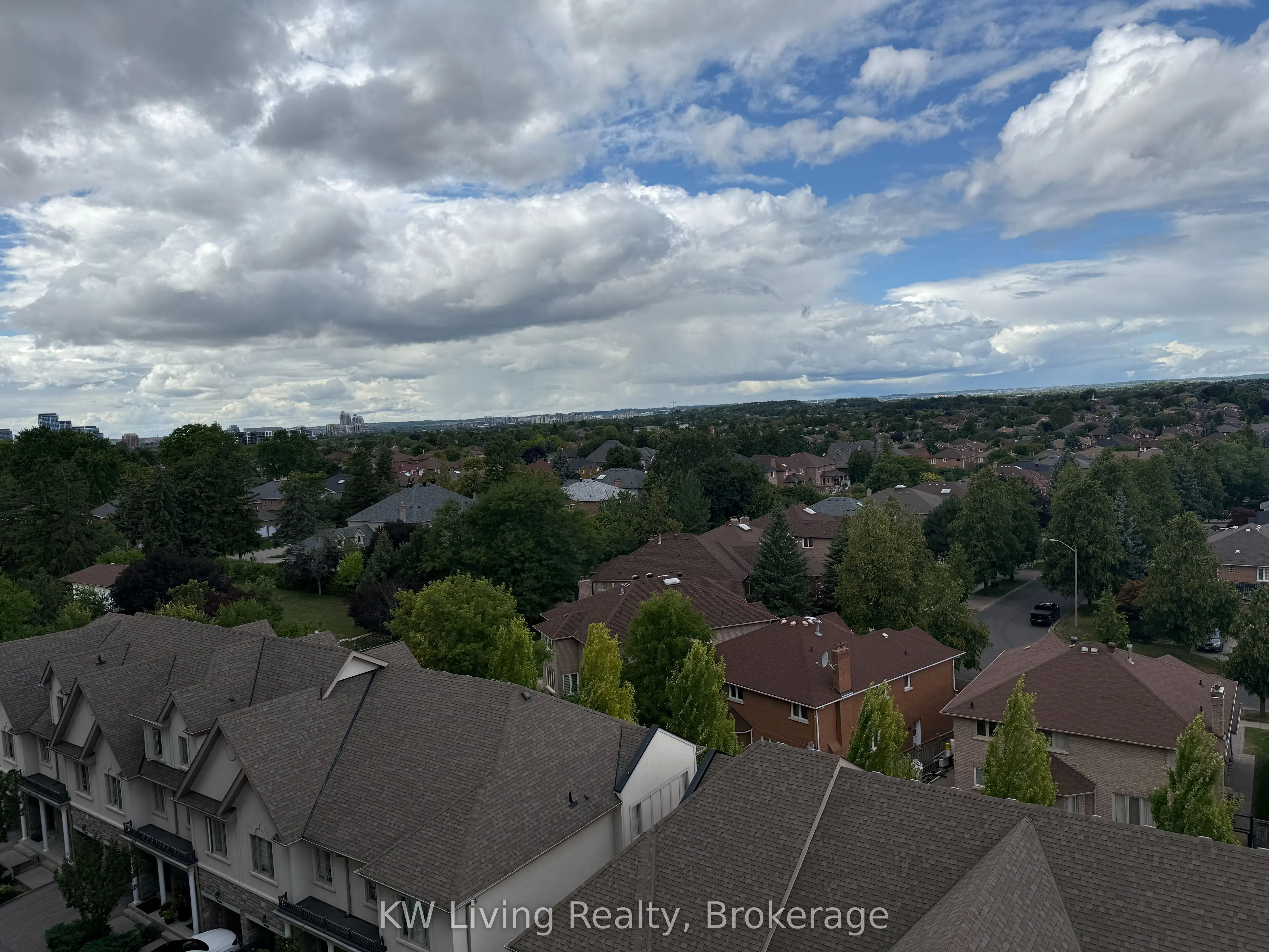 376 Highway 7 E, #926