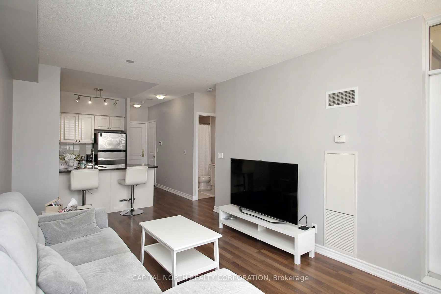 9225 Jane Street, #715