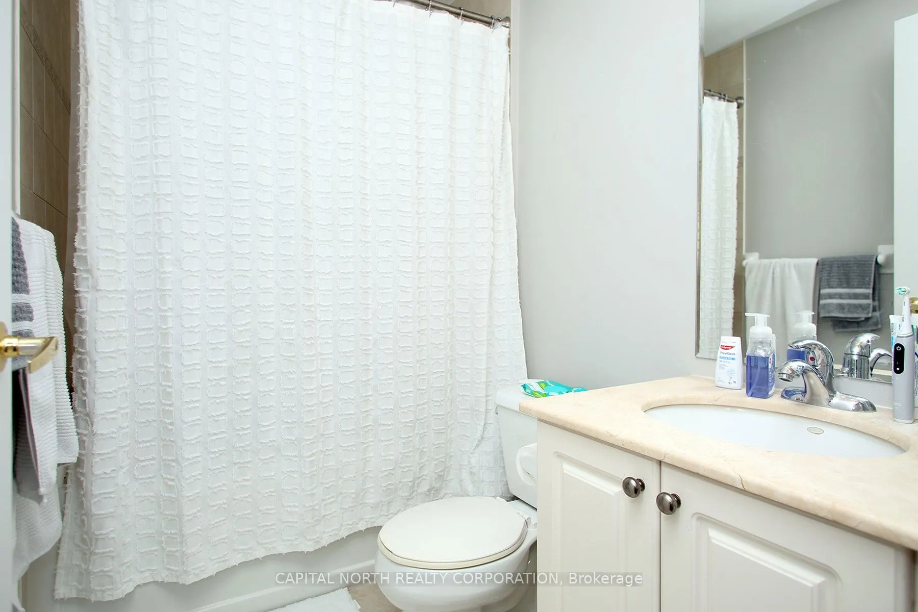 9225 Jane Street, #715