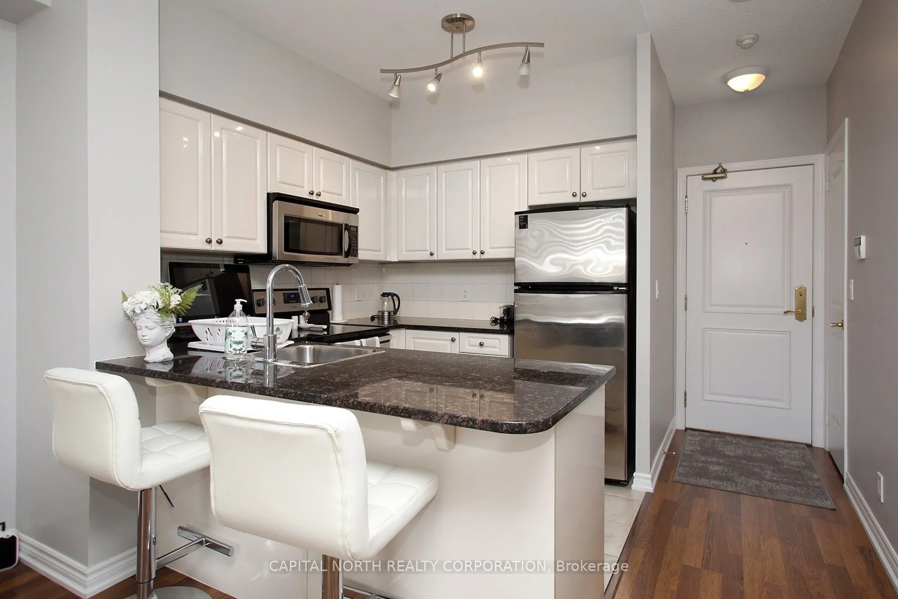 9225 Jane Street, #715