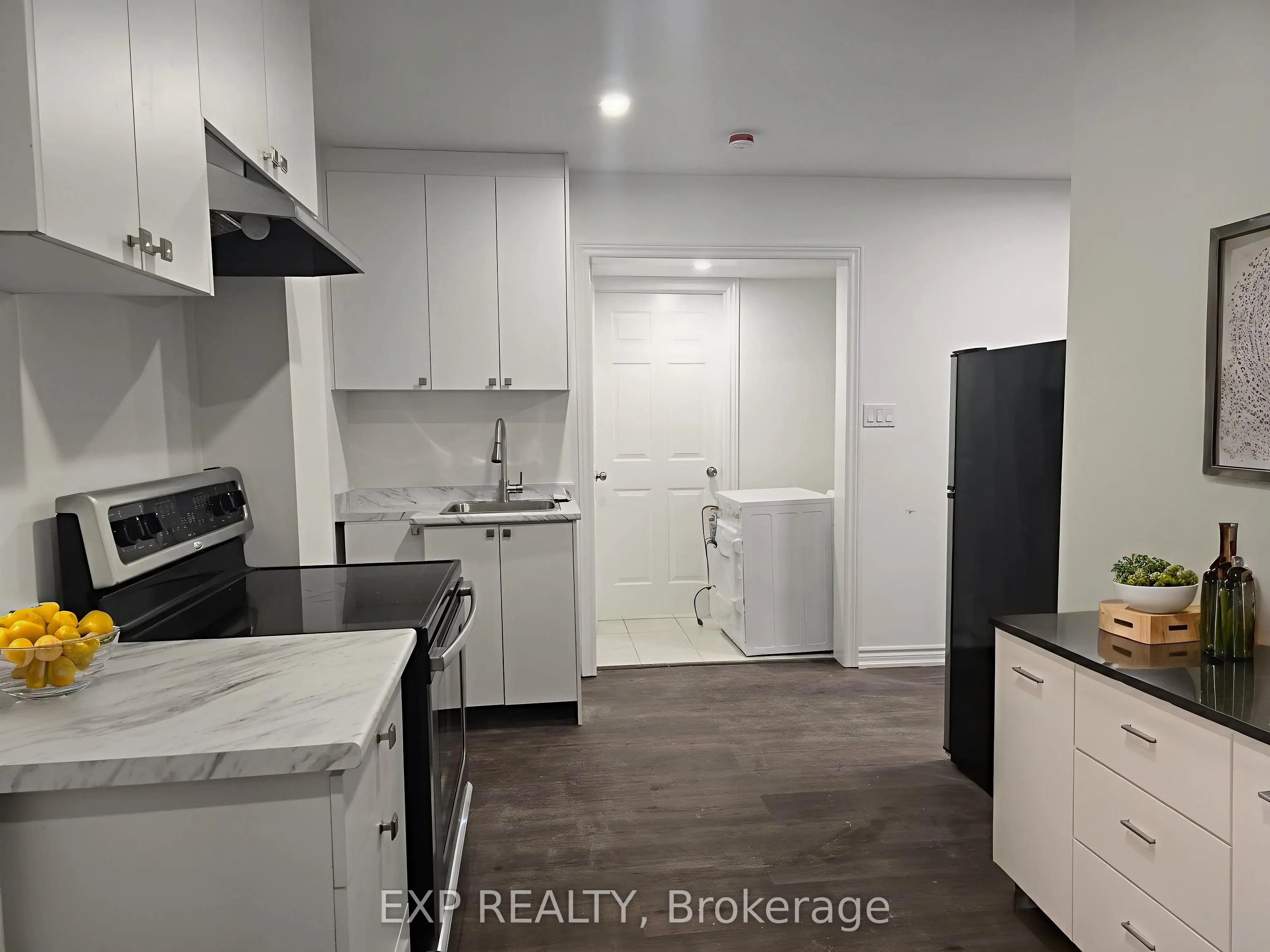 50 Farooq Boulevard N, #UNIT B