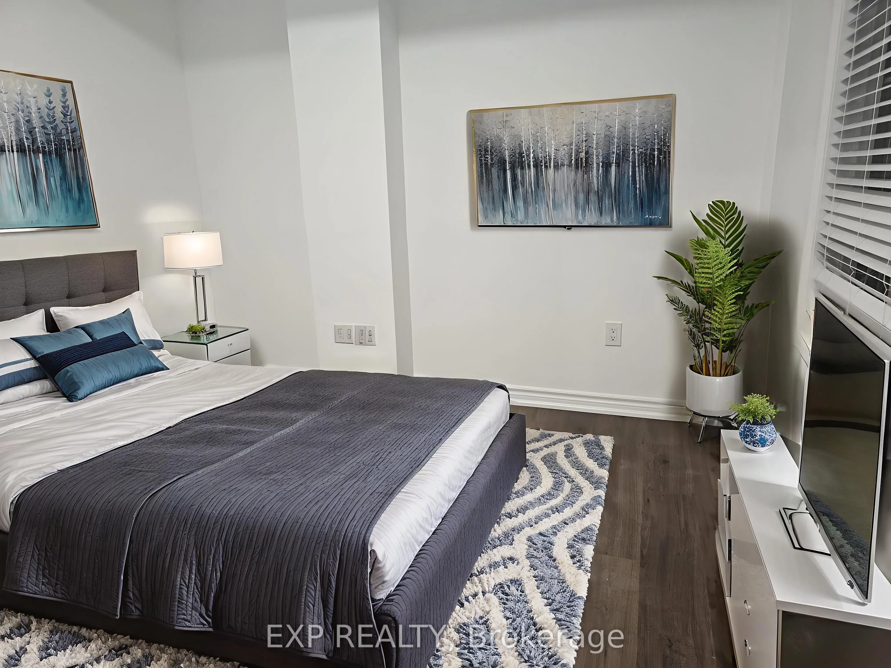 50 Farooq Boulevard N, #UNIT B