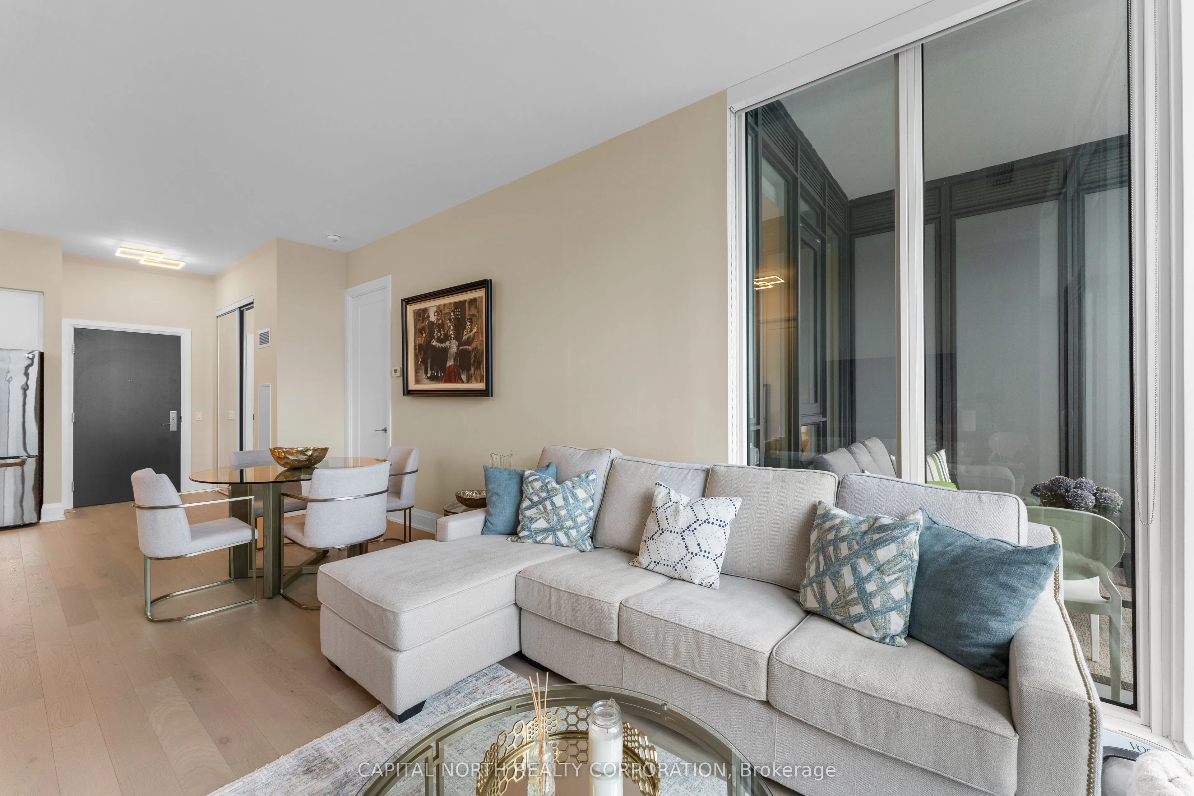 9000 Jane Street, #610