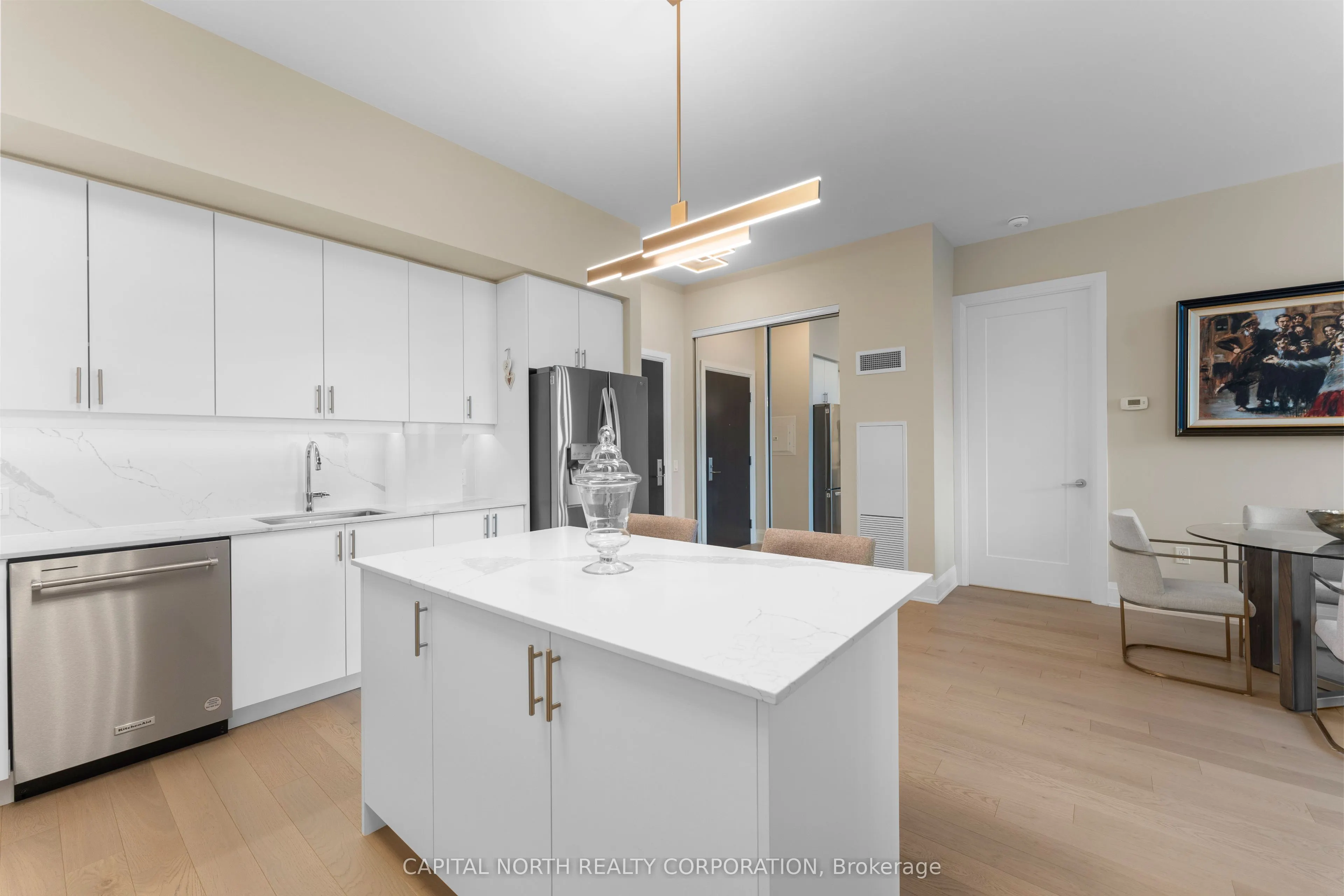 9000 Jane Street, #610