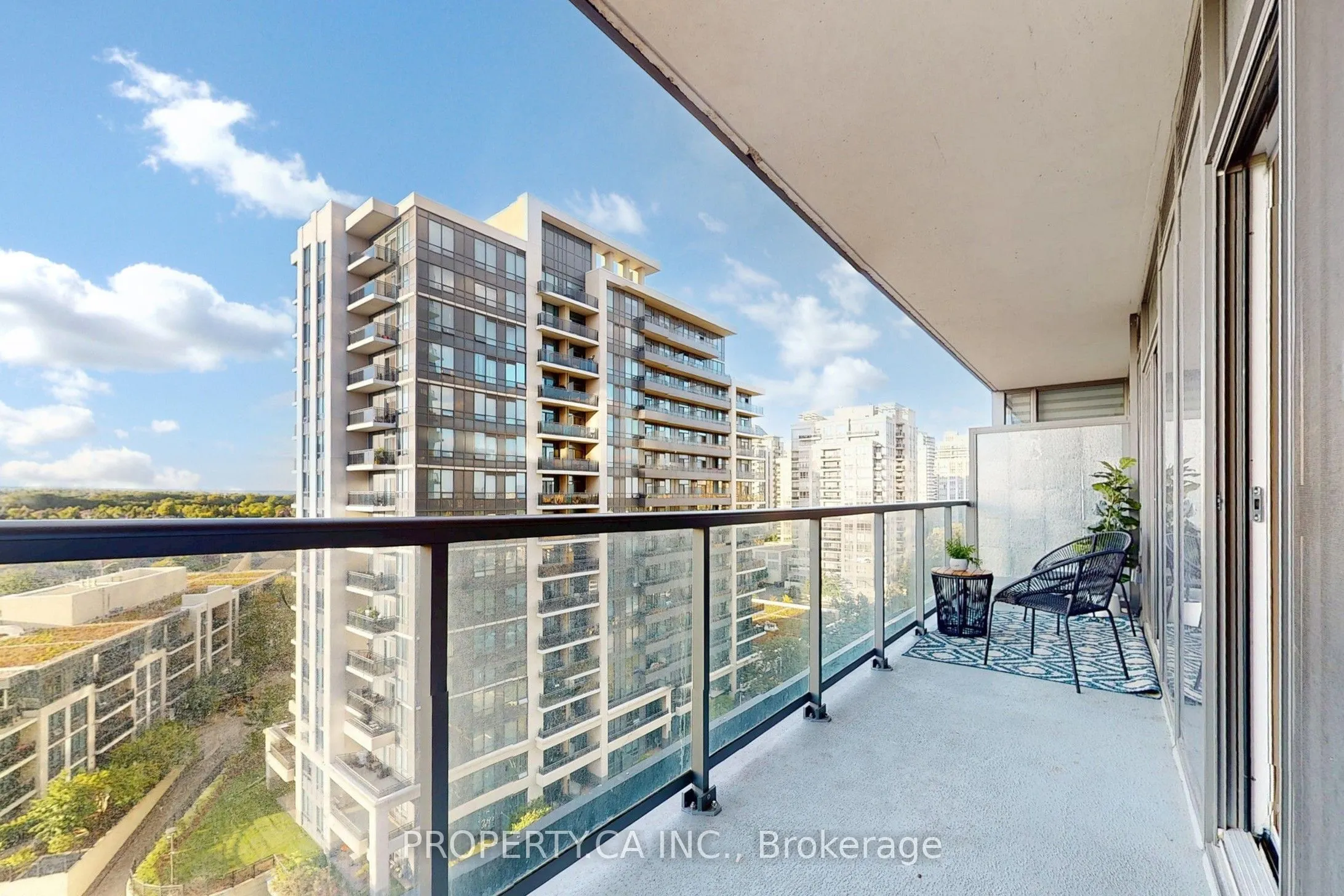 20 Gatineau Drive, #1009