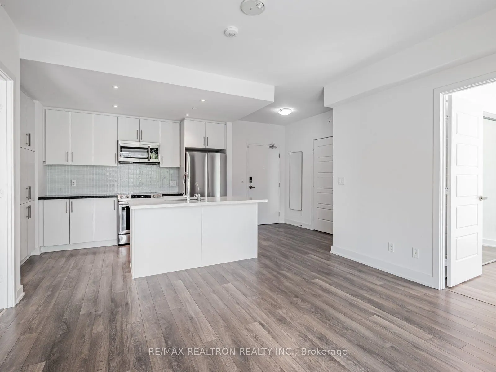 375 Sea Ray Avenue, #203