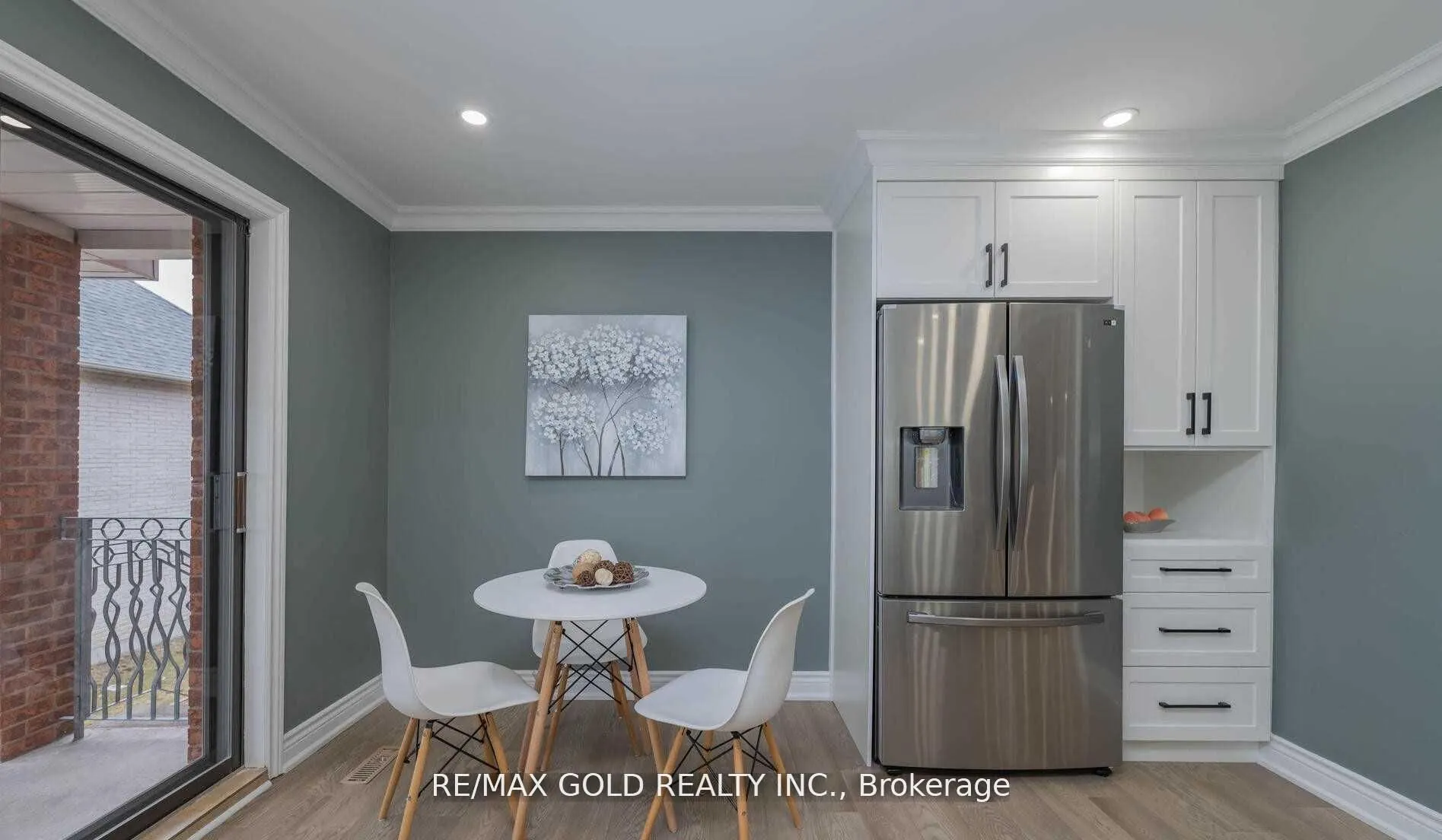 20 Garden Avenue, ##Main