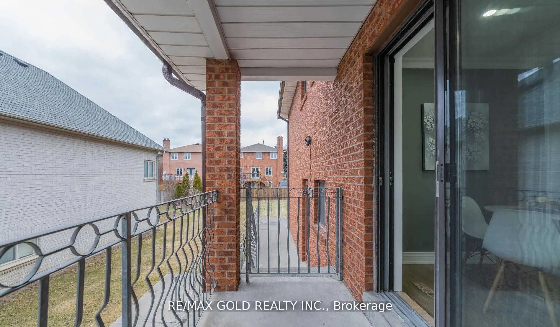 20 Garden Avenue, ##Main