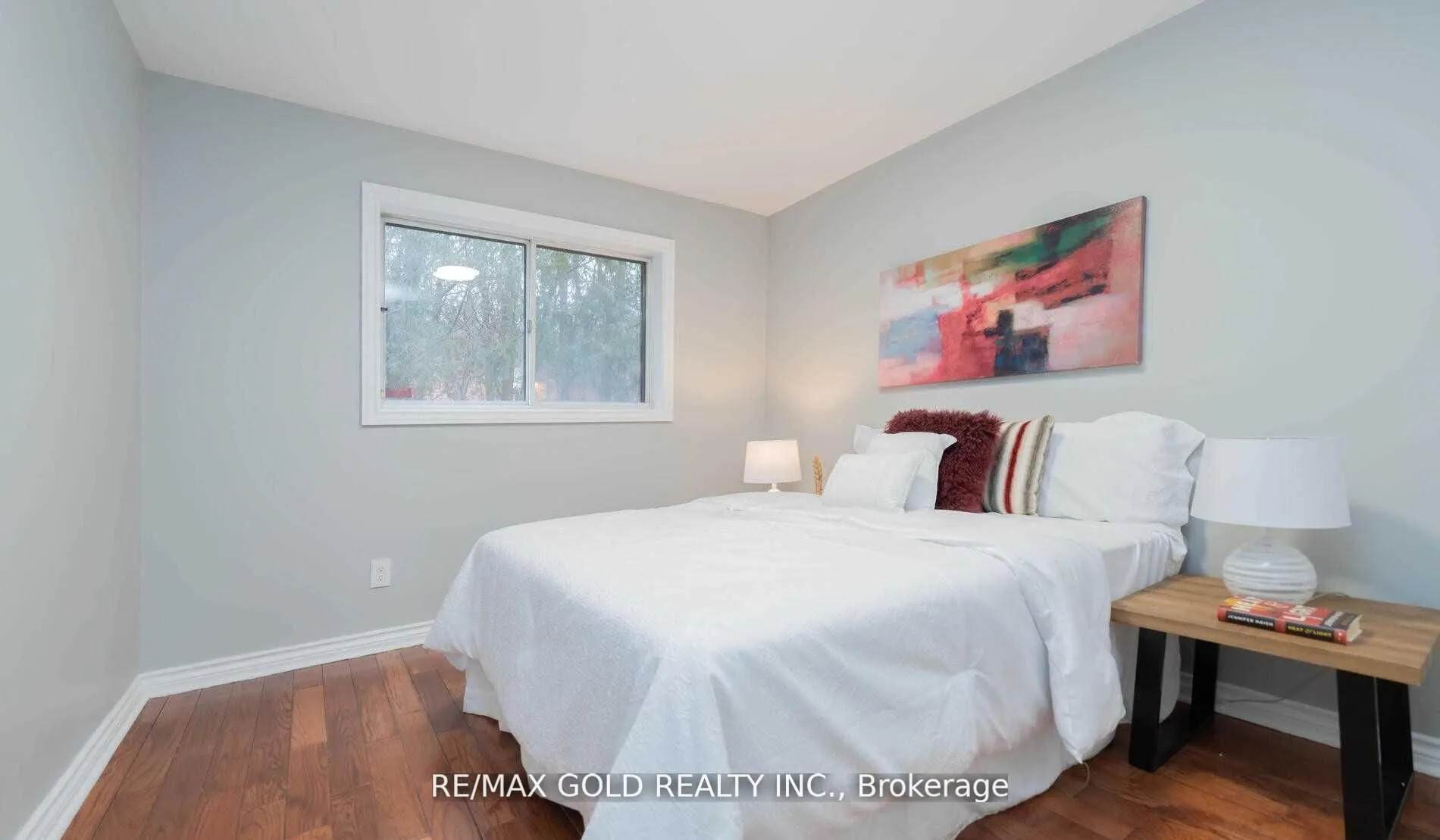 20 Garden Avenue, ##Main
