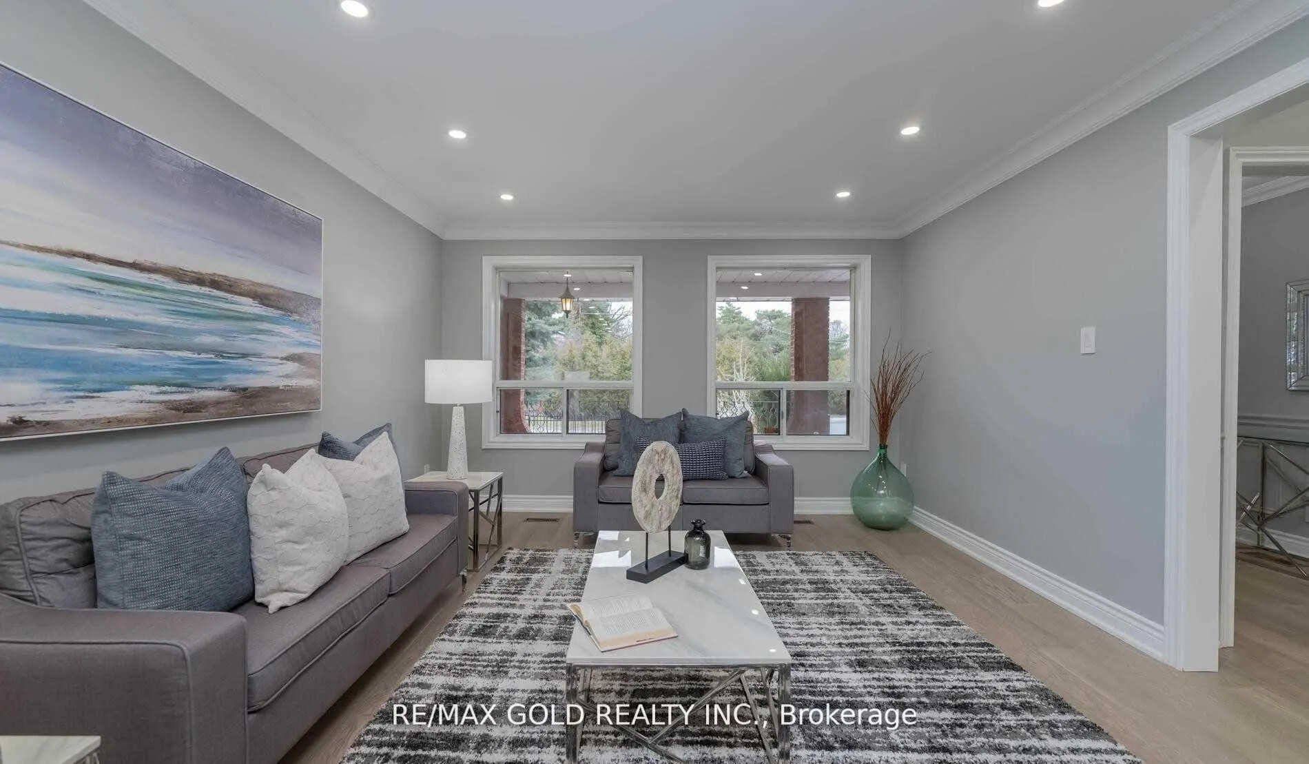 20 Garden Avenue, ##Main