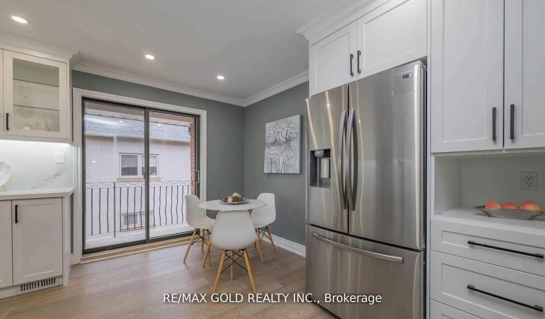 20 Garden Avenue, ##Main