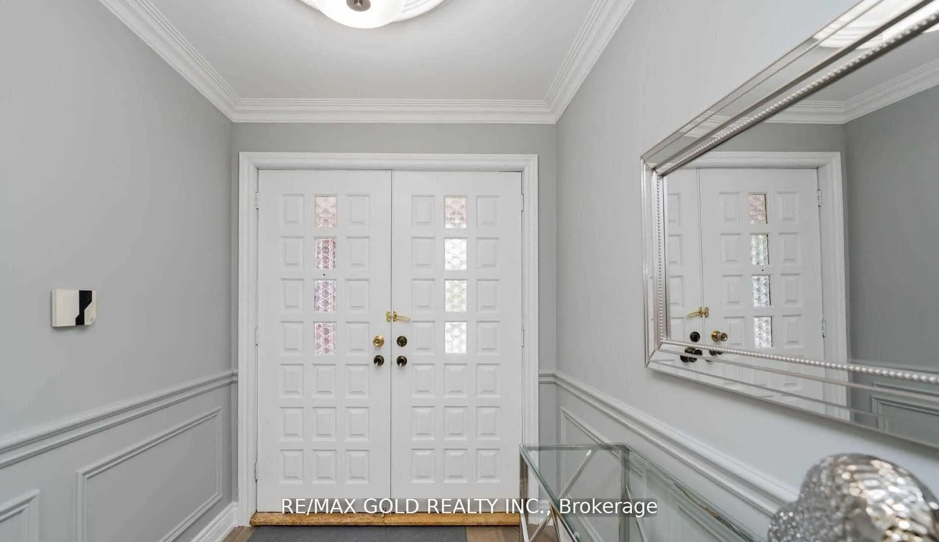 20 Garden Avenue, ##Main