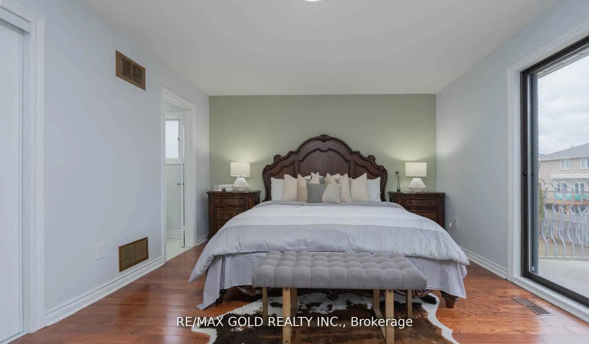20 Garden Avenue, ##Main