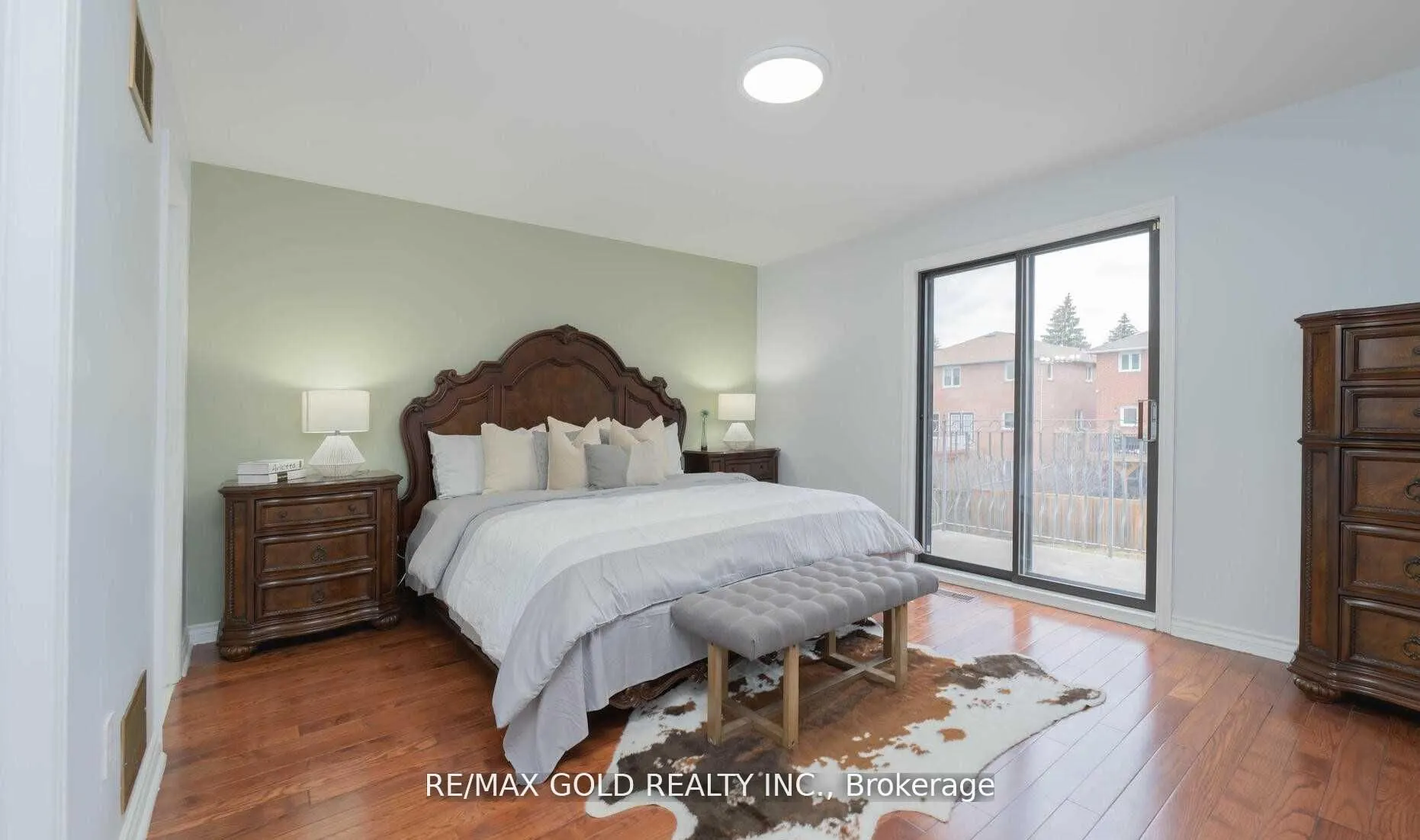 20 Garden Avenue, ##Main