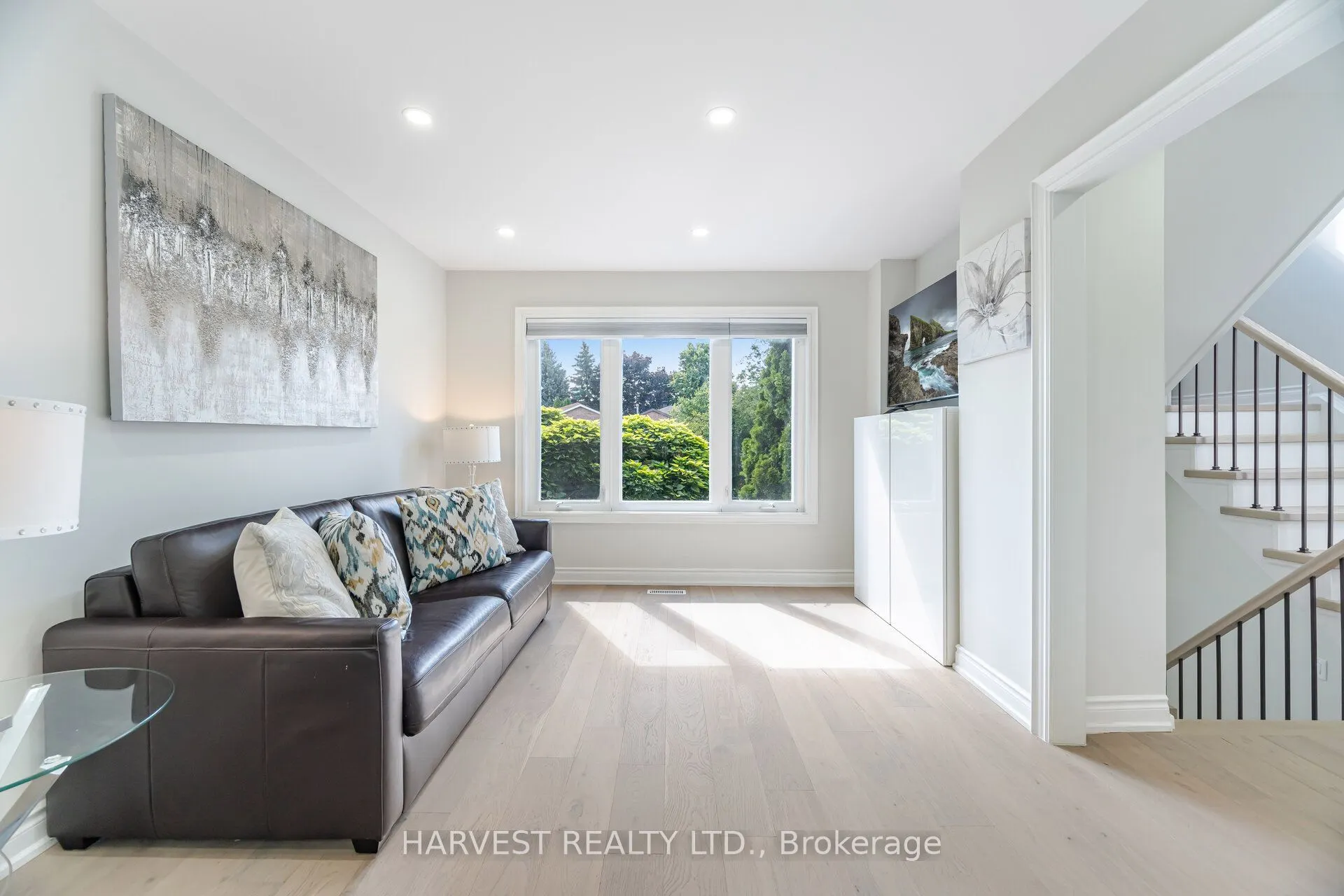 82 Swinton Crescent