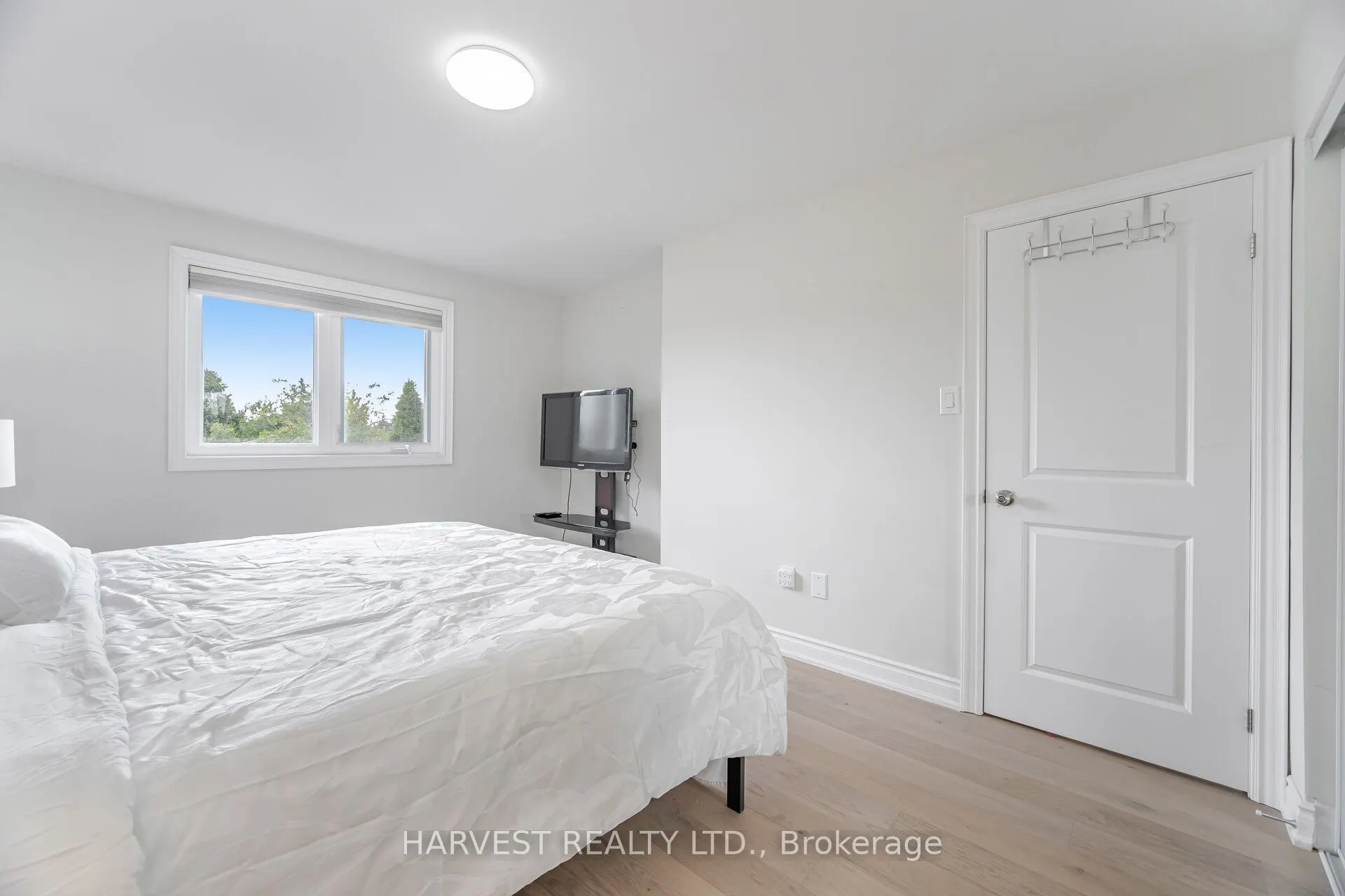 82 Swinton Crescent