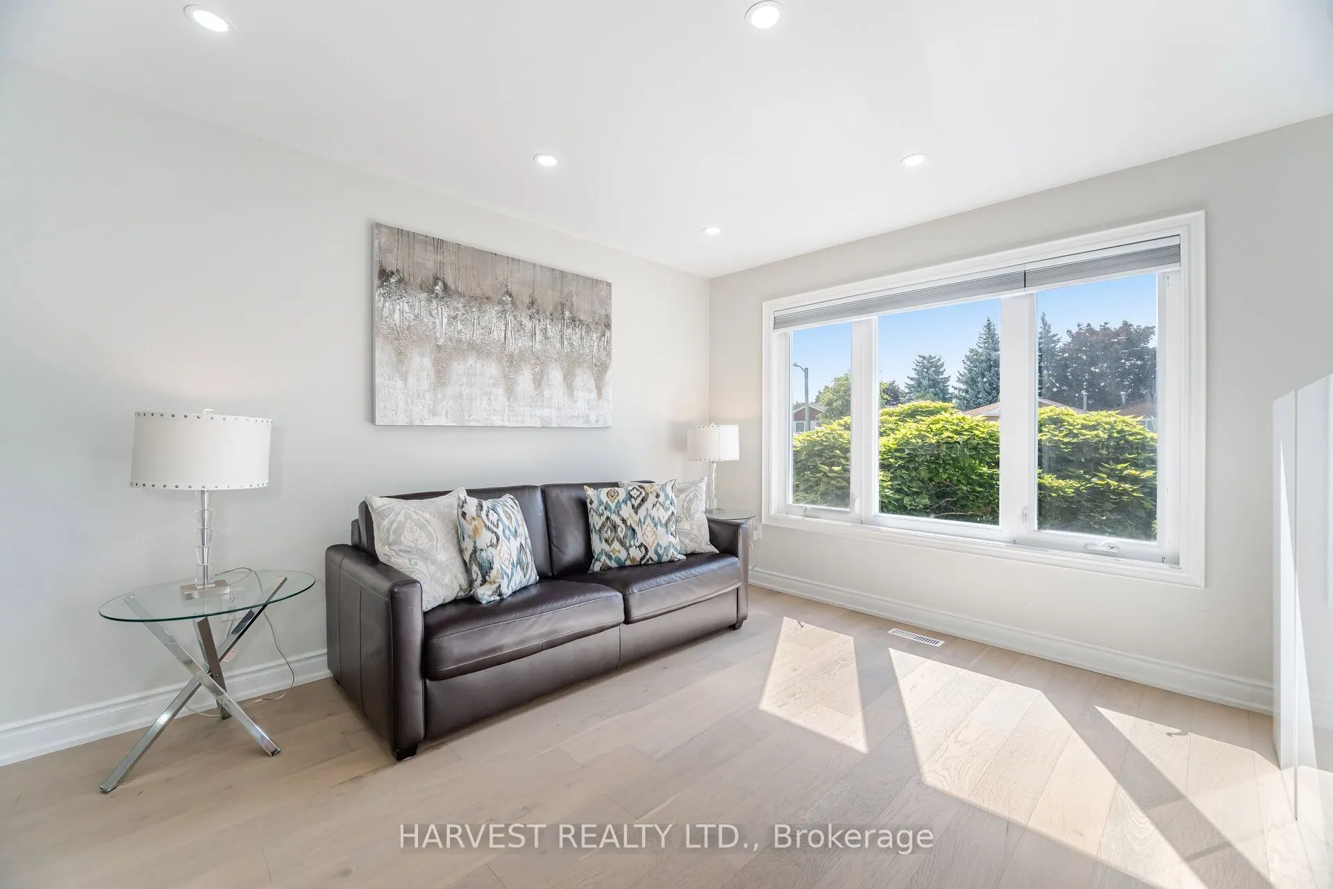 82 Swinton Crescent